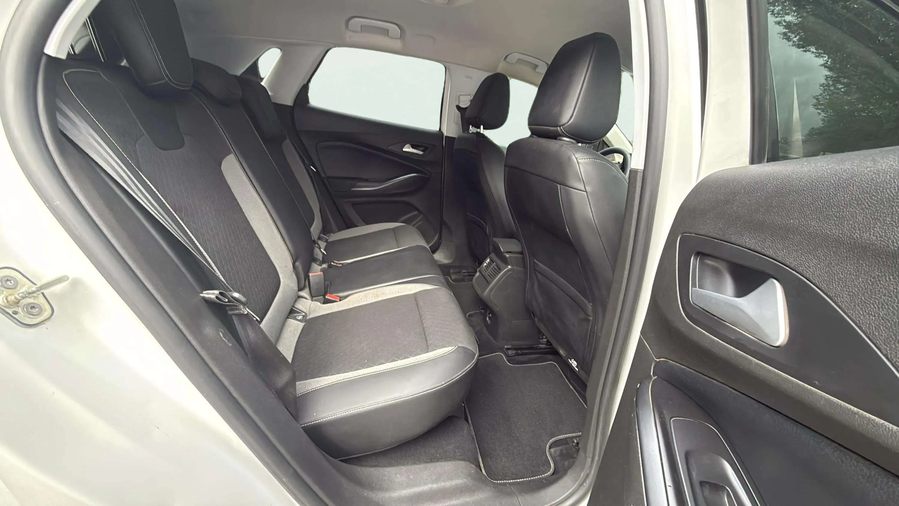 Opel Grandland 1.5 CDTi Ultimate - foto 14