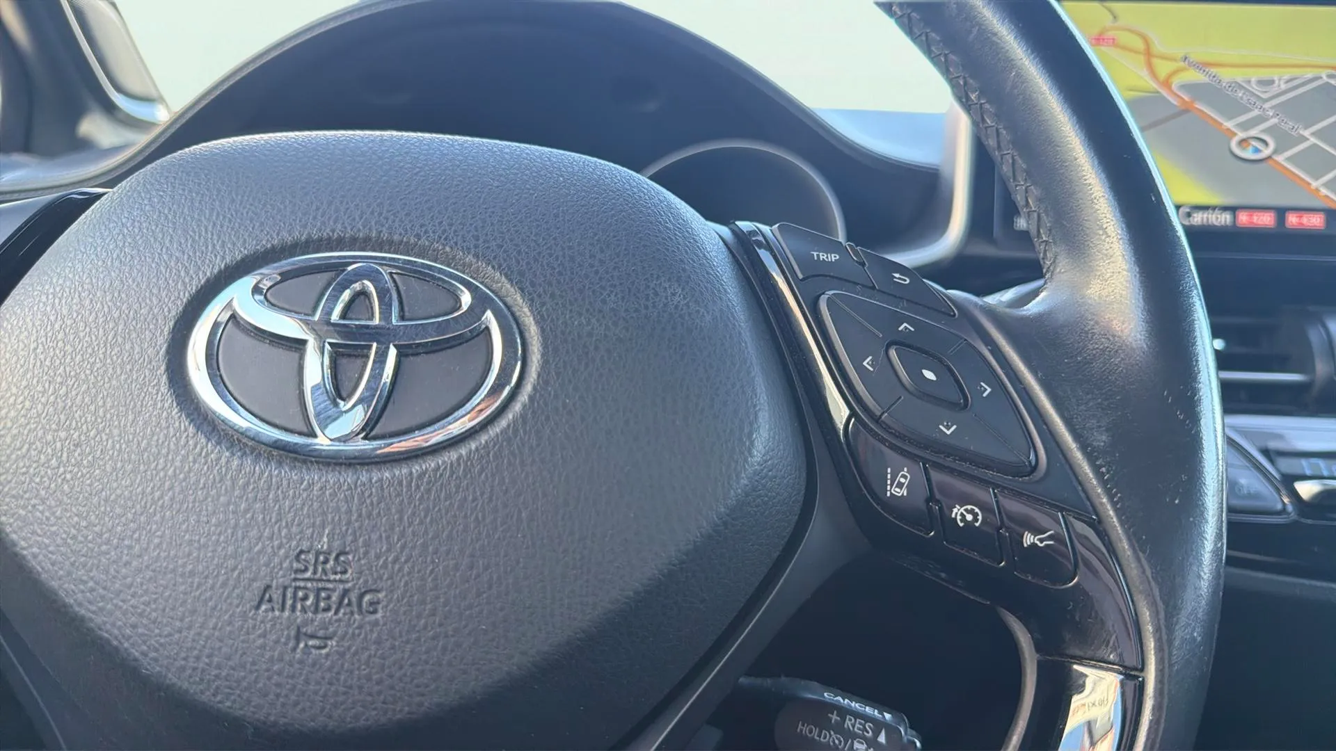 Toyota C-HR 1.8 125H Advance P.Plus P. Luxury - foto 13