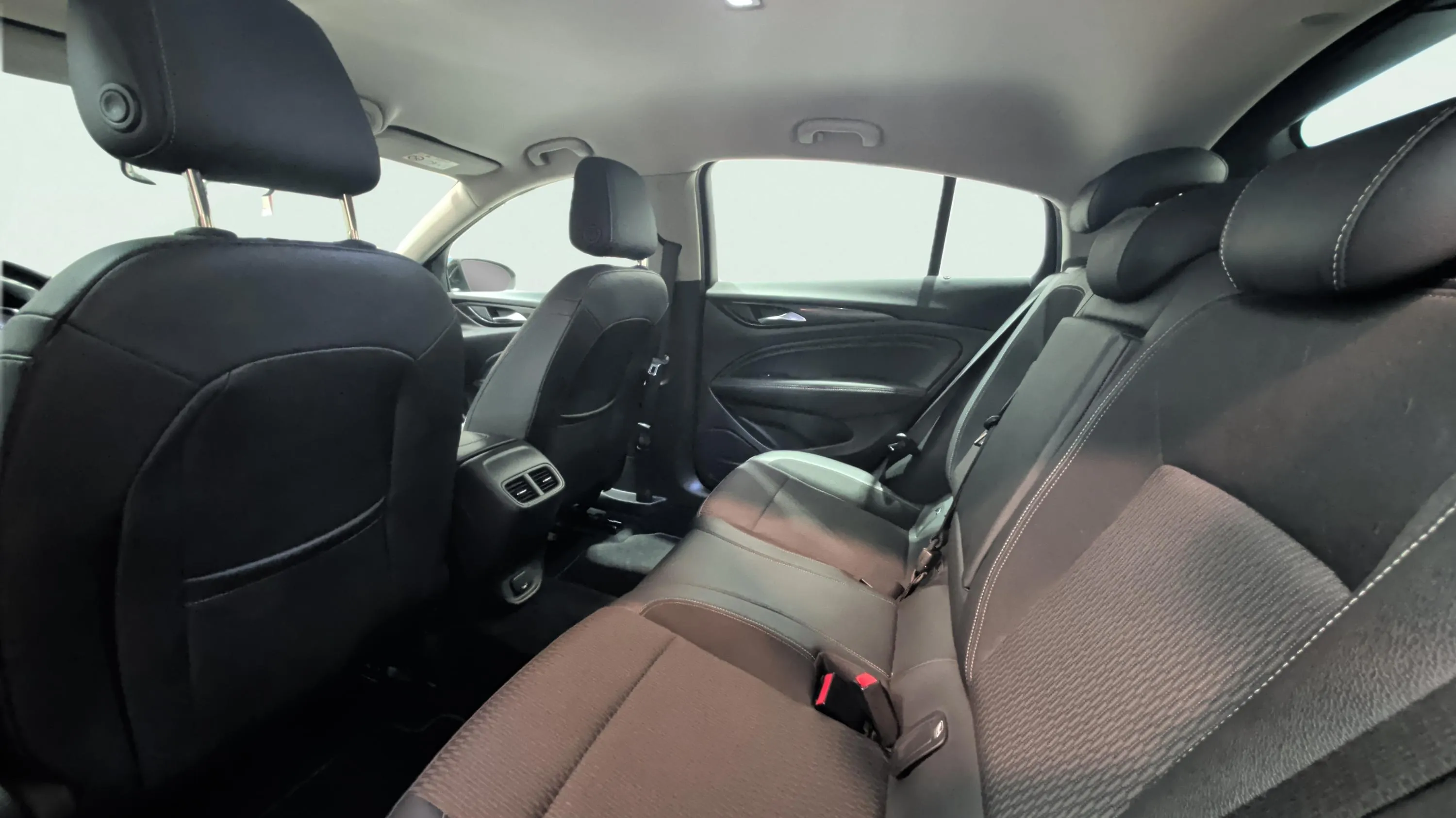 Opel Insignia GS 1.5 Turbo XFT T Excellence - foto 11