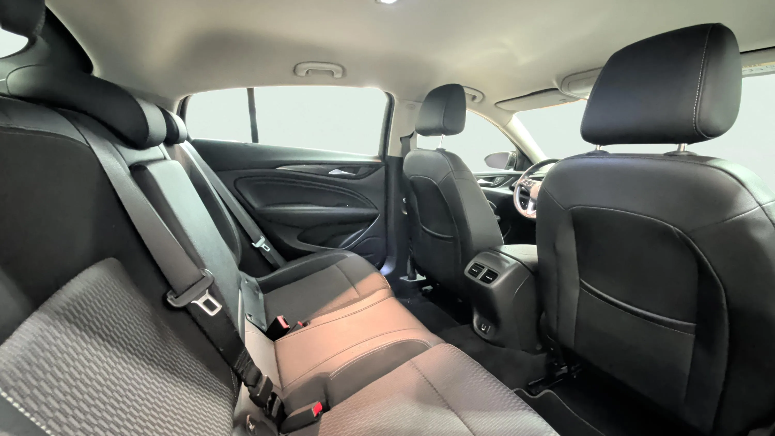 Opel Insignia GS 1.5 Turbo XFT T Excellence - foto 12