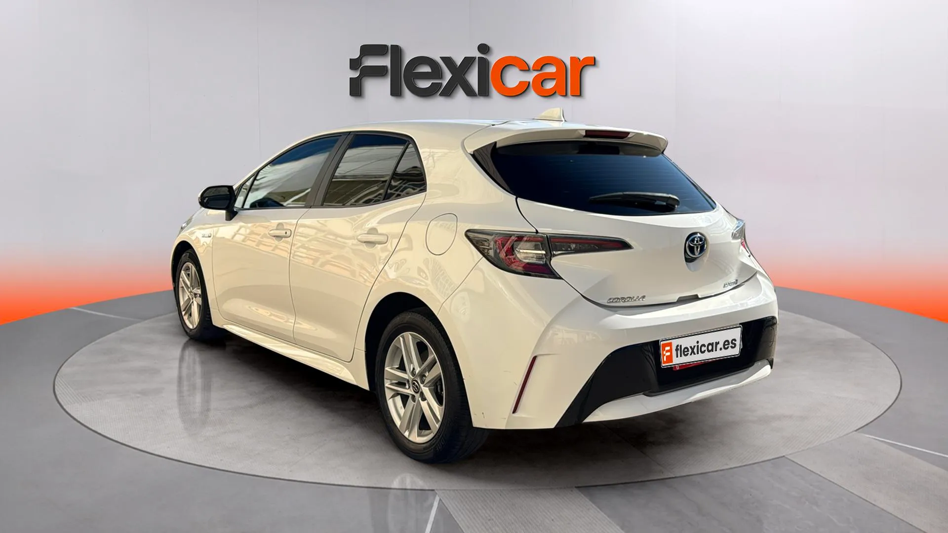 Toyota Corolla 1.8 125H Active Tech E-CVT - foto 7