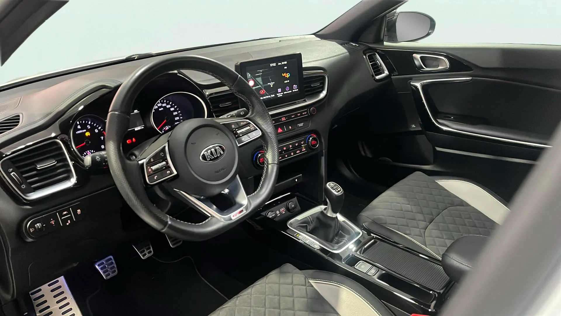 Kia Ceed 1.4 T-GDi GT Line - foto 9
