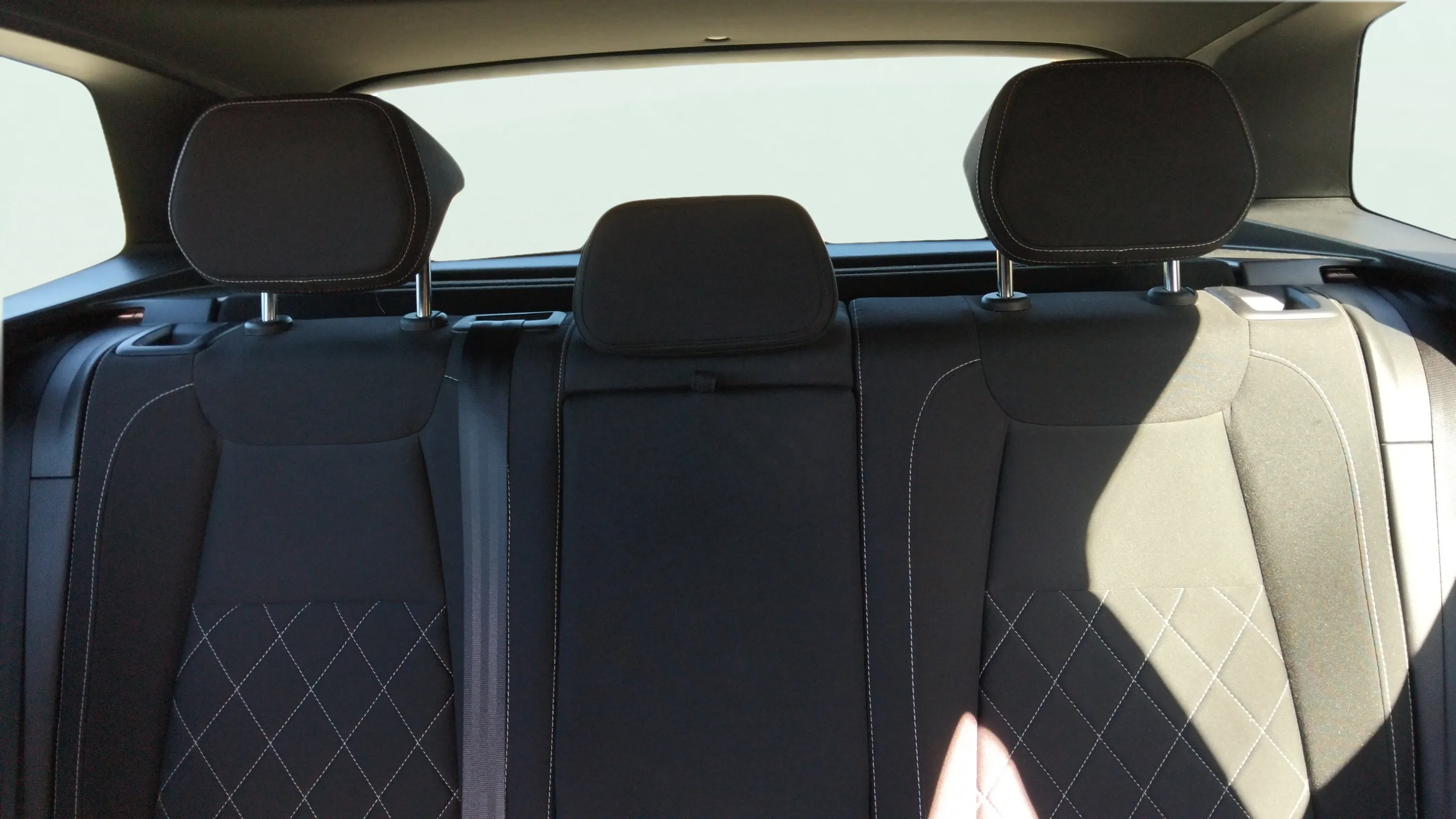 Škoda Karoq 1.5 TSI DSG ACT Sportline - foto 19