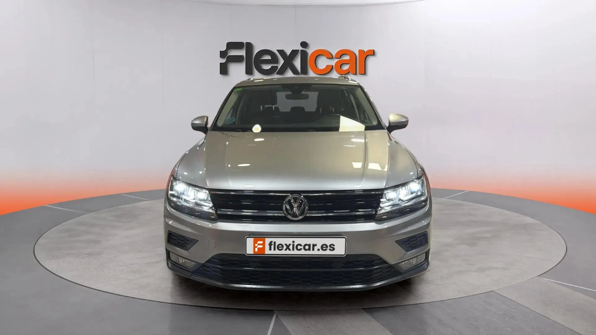 Volkswagen Tiguan Advance 2.0 TDI DSG - foto 2