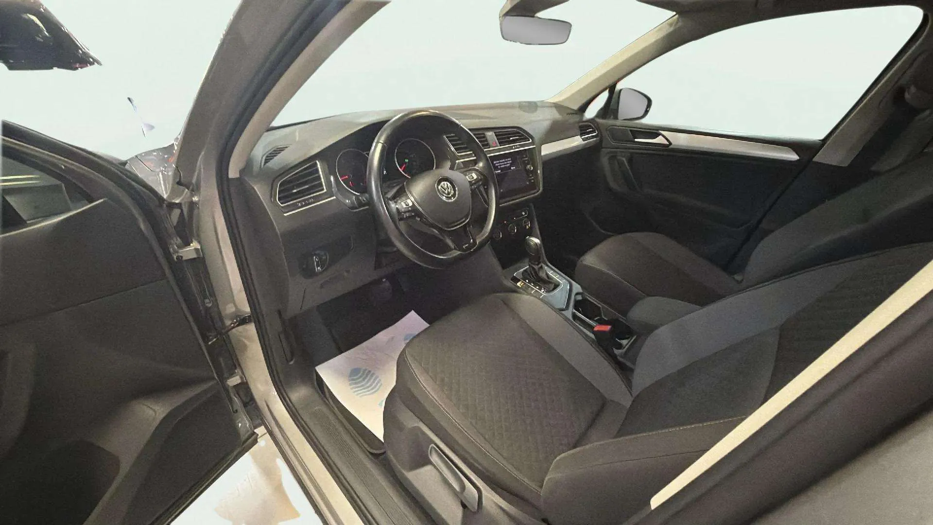 Volkswagen Tiguan Advance 2.0 TDI DSG - foto 12