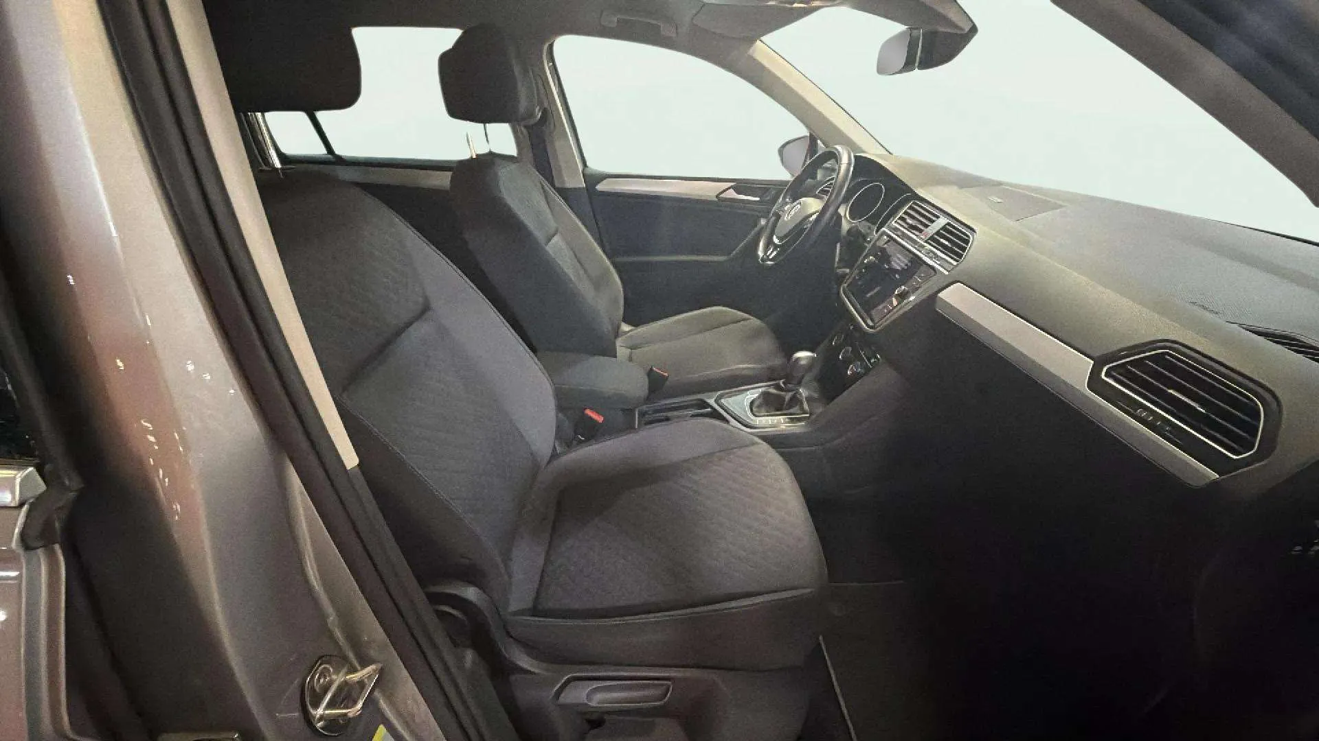 Volkswagen Tiguan Advance 2.0 TDI DSG - foto 13