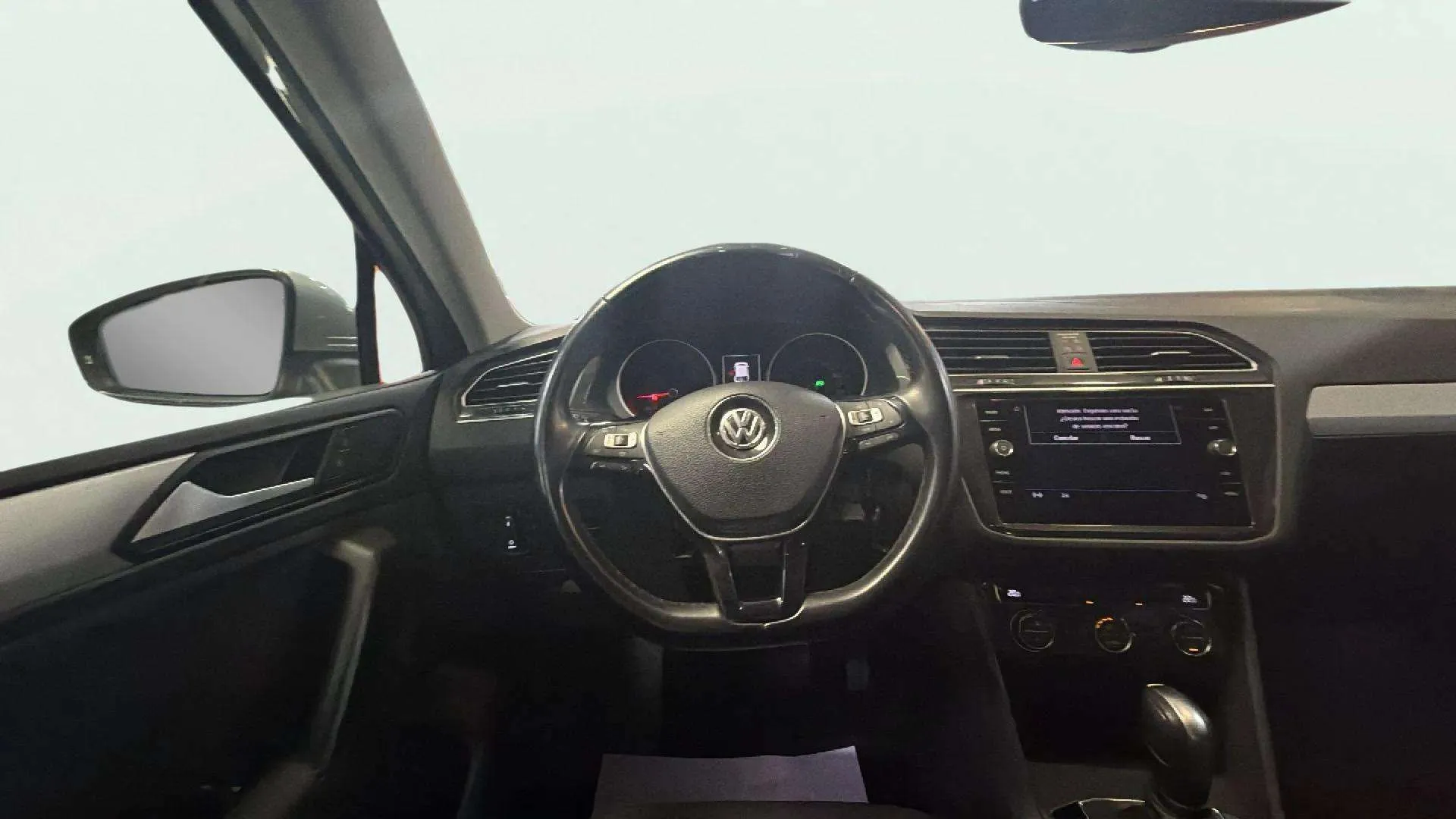 Volkswagen Tiguan Advance 2.0 TDI DSG - foto 11