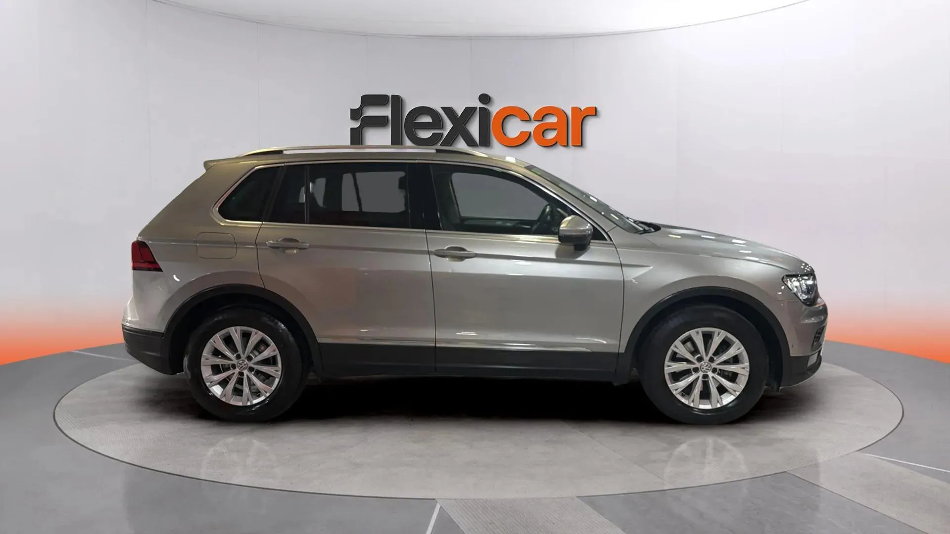 Volkswagen Tiguan Advance 2.0 TDI DSG - foto 3