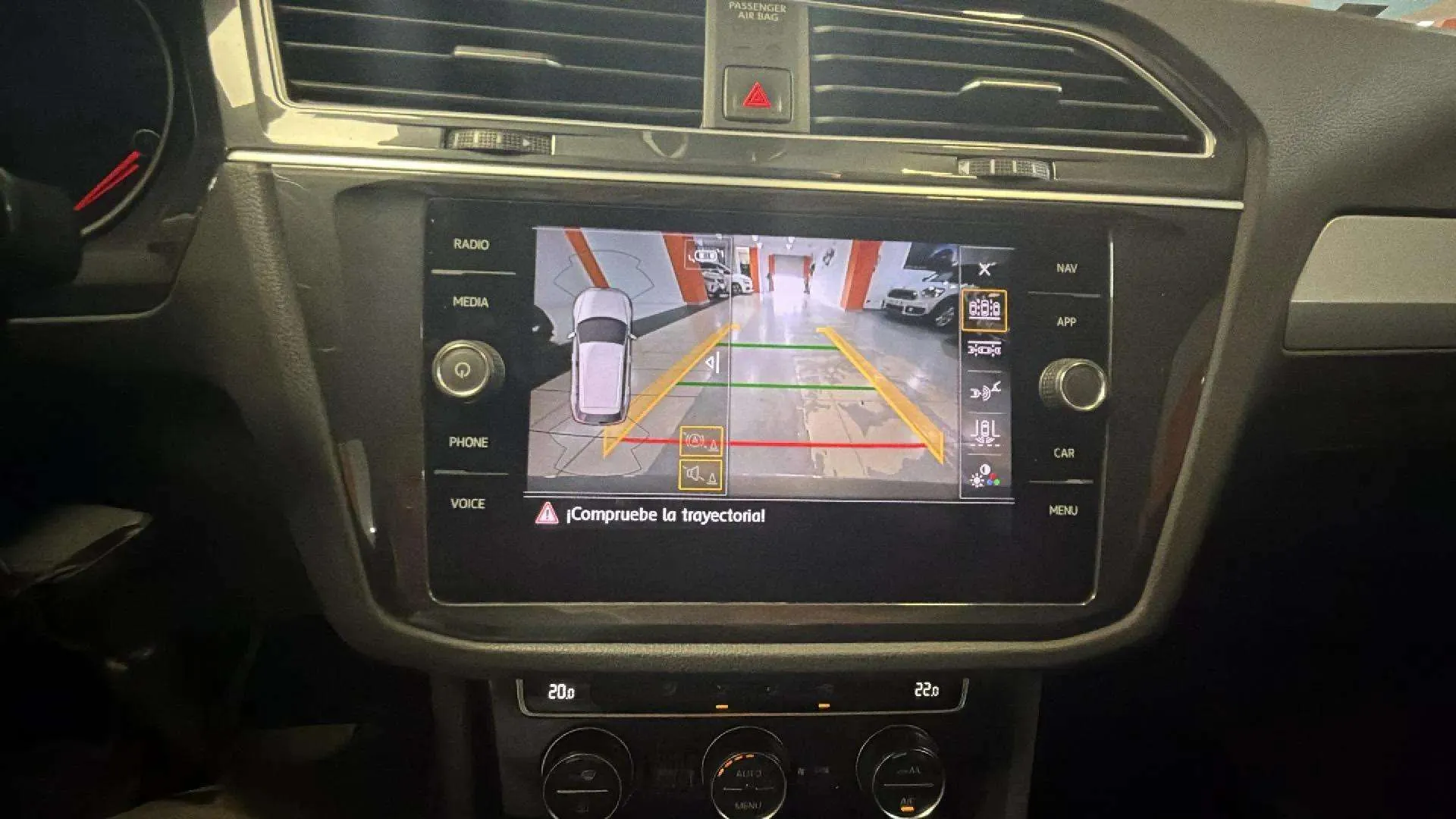 Volkswagen Tiguan Advance 2.0 TDI DSG - foto 16