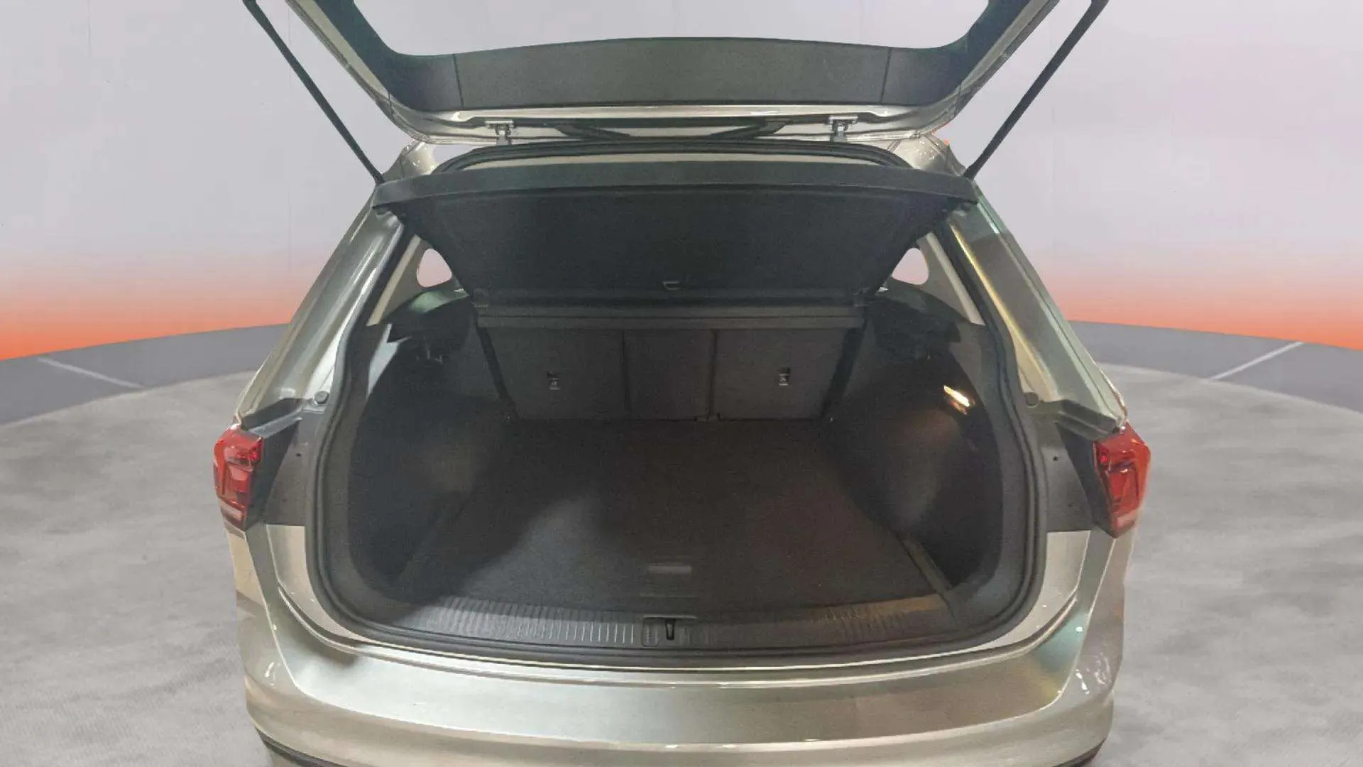 Volkswagen Tiguan Advance 2.0 TDI DSG - foto 8