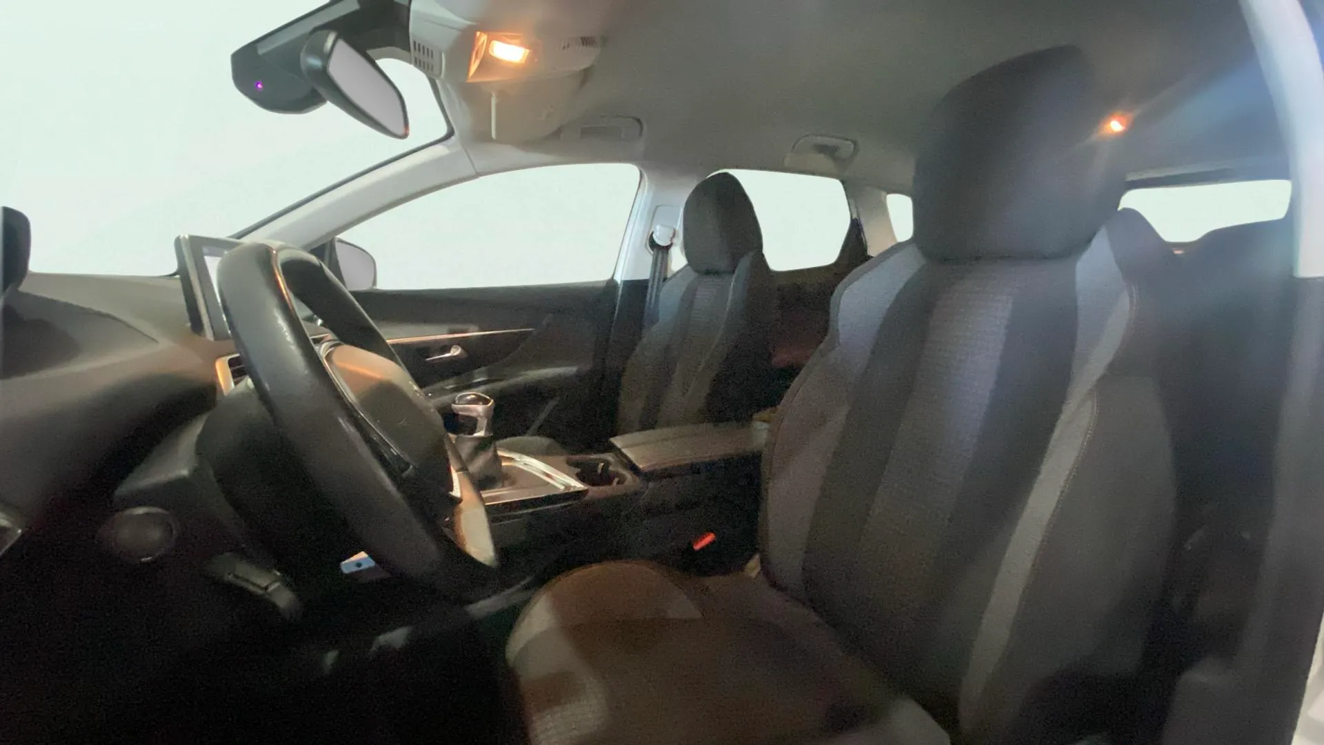Peugeot 3008 1.5L BlueHDi Active - foto 15