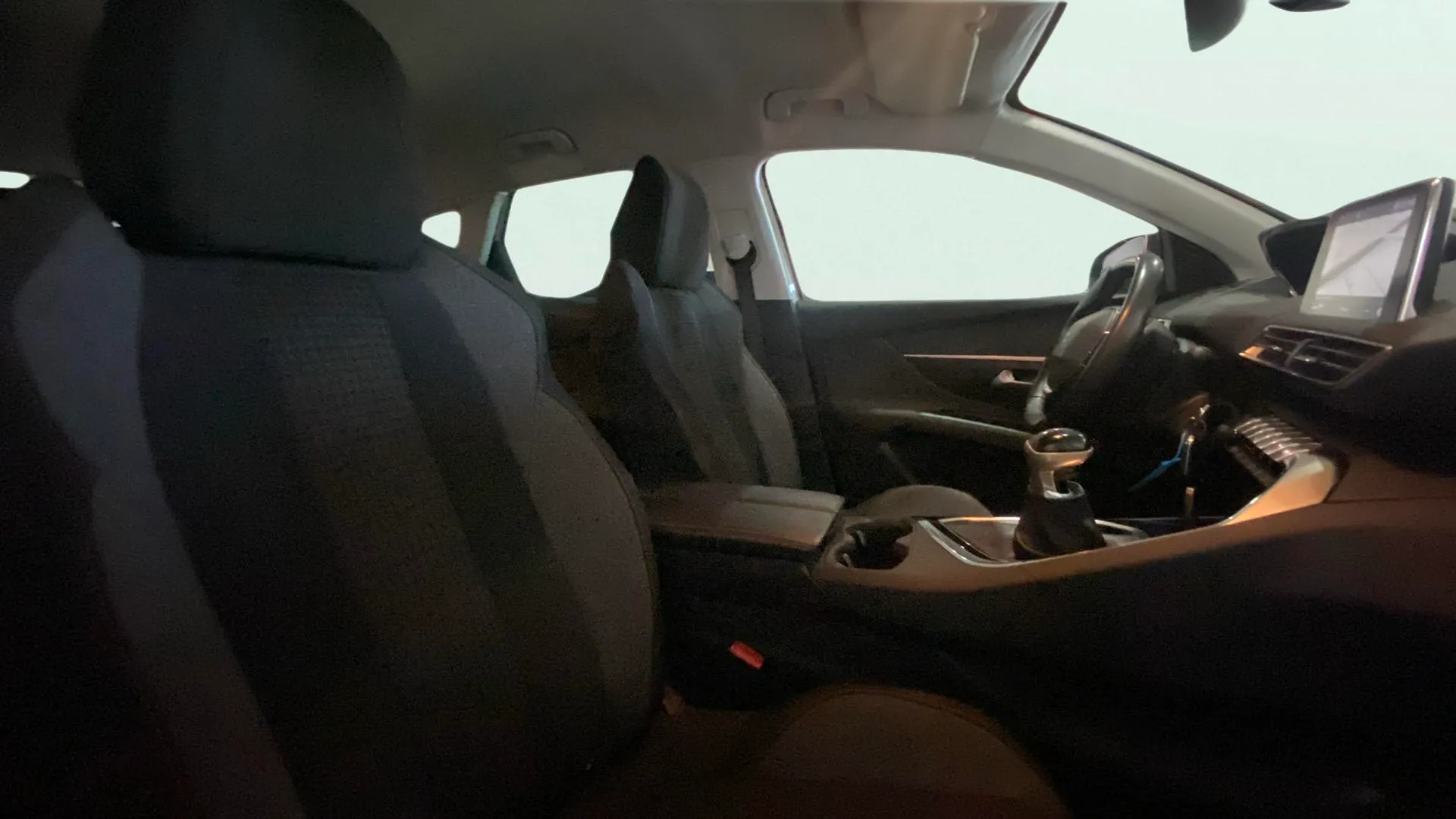 Peugeot 3008 1.5L BlueHDi Active - foto 22