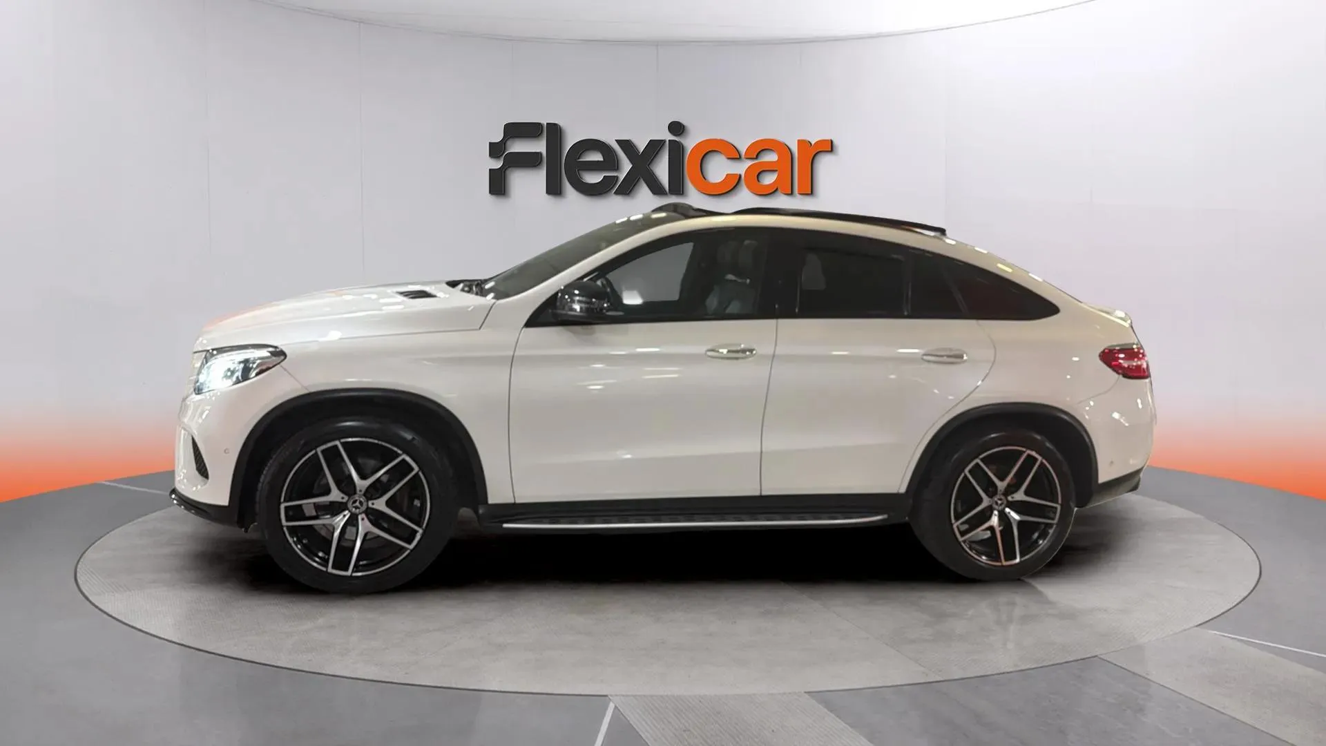 Mercedes-Benz GLE 350 d 4MATIC - foto 4