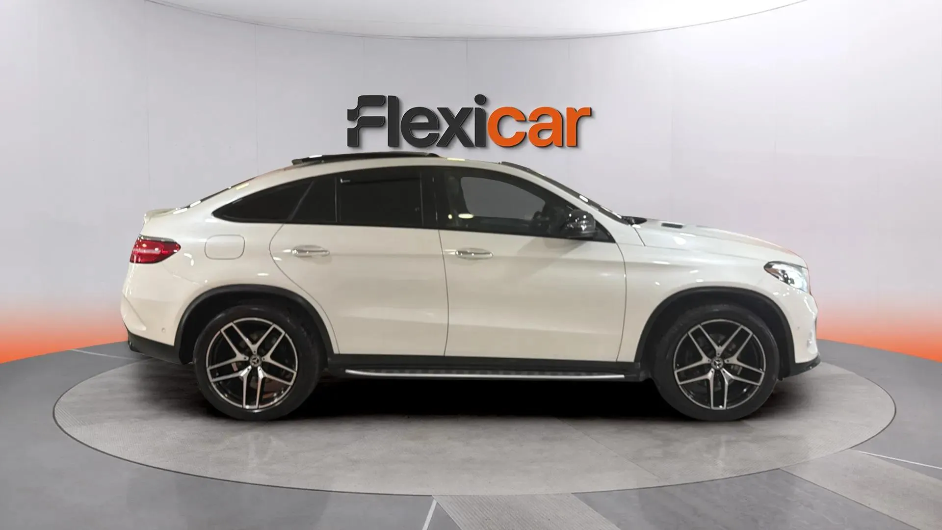 Mercedes-Benz GLE 350 d 4MATIC - foto 3
