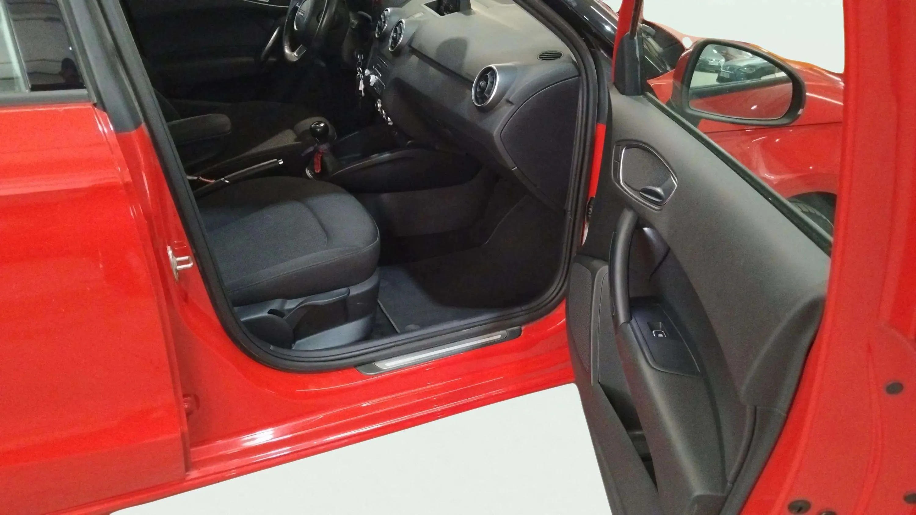Audi A1 Active Kit 1.4 TDI Sportback - foto 11
