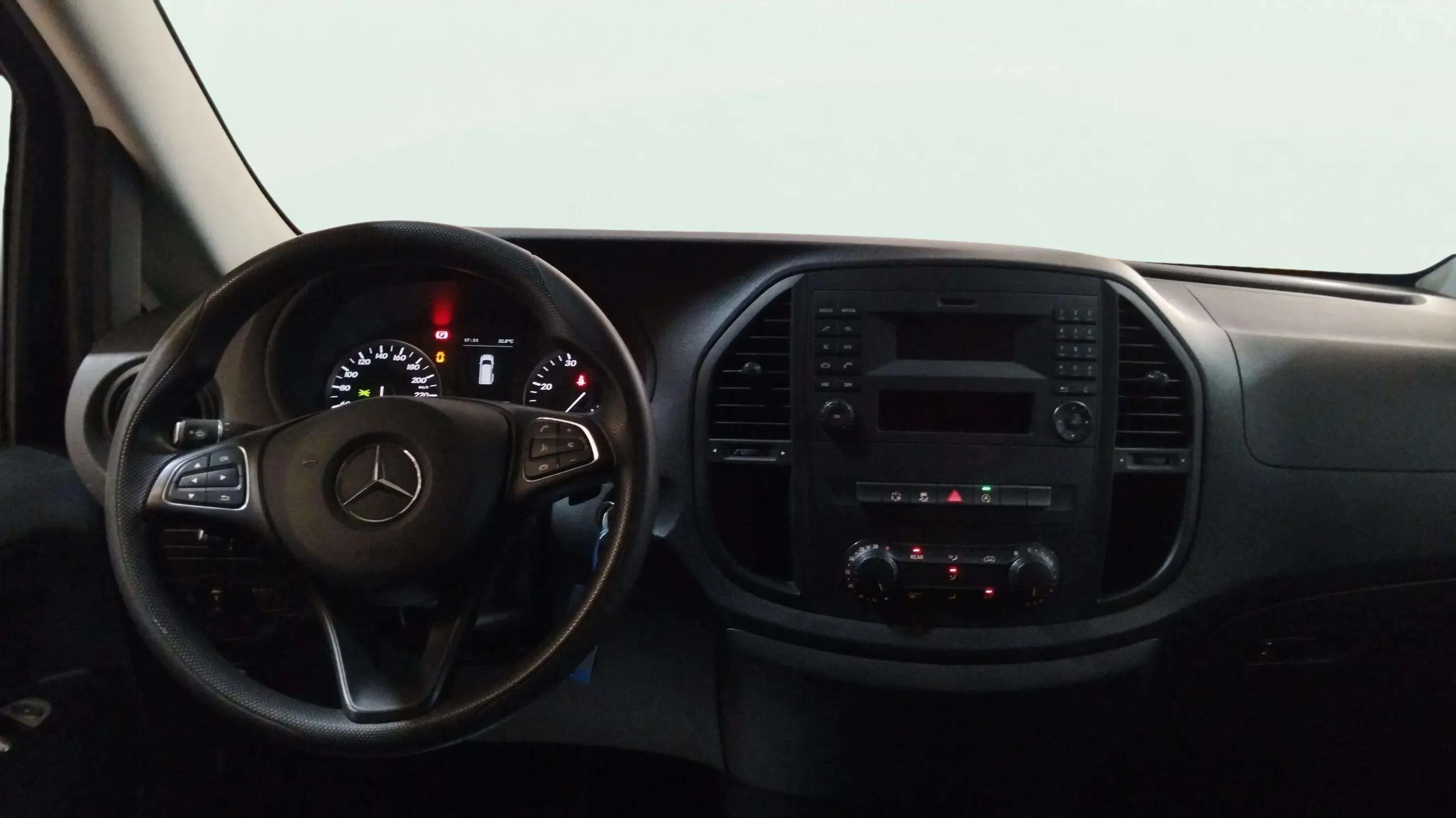 Mercedes-Benz Vito 114 CDI Tourer Select Larga - foto 10