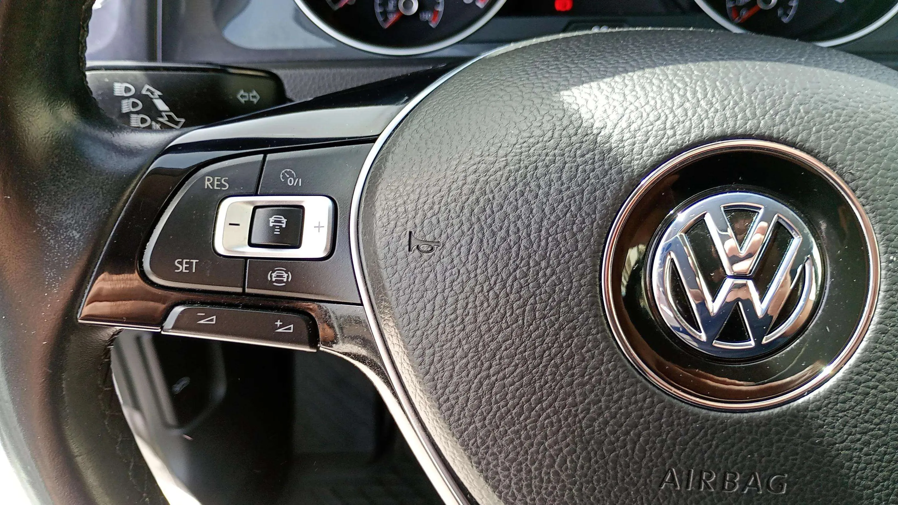 Volkswagen Golf Advance 1.0 TSI - foto 13