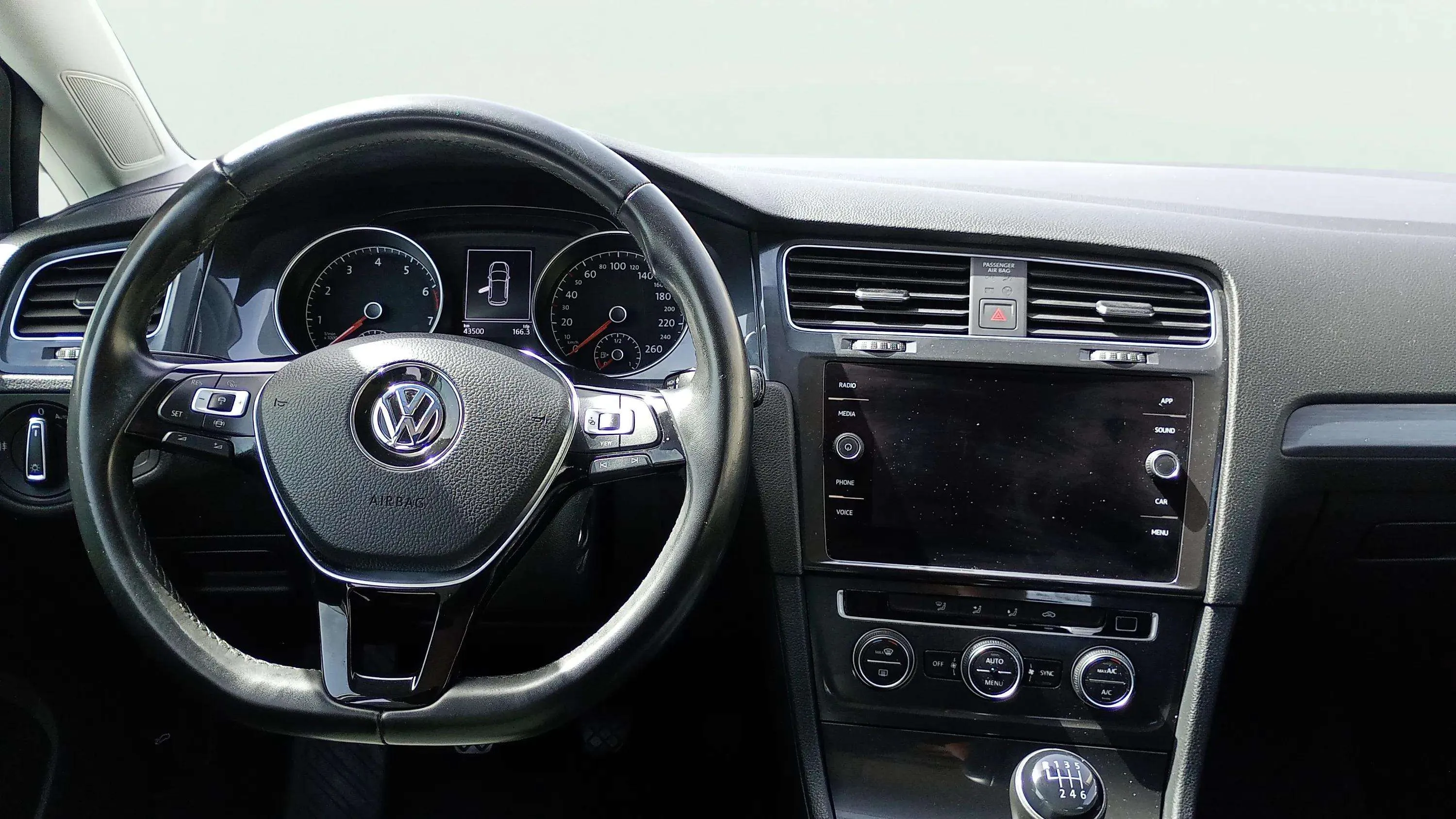 Volkswagen Golf Advance 1.0 TSI - foto 8