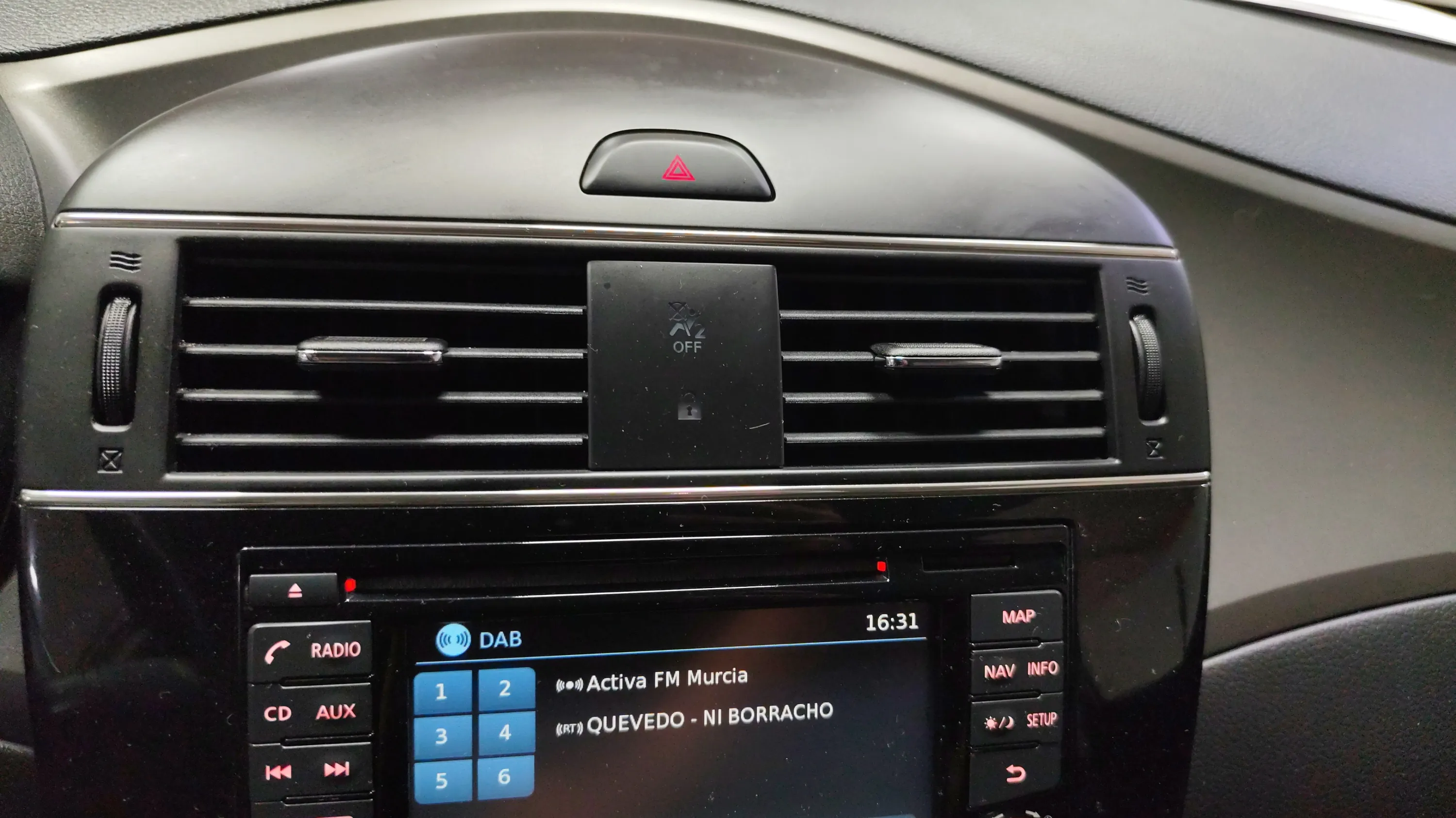 Nissan Pulsar N-Conecta - foto 11