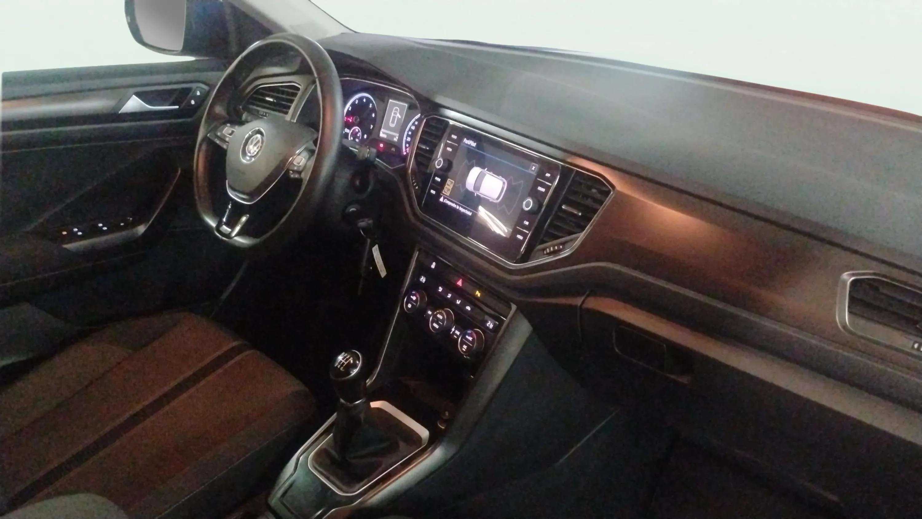 Volkswagen T-Roc Advance 1.5 TSI - foto 11