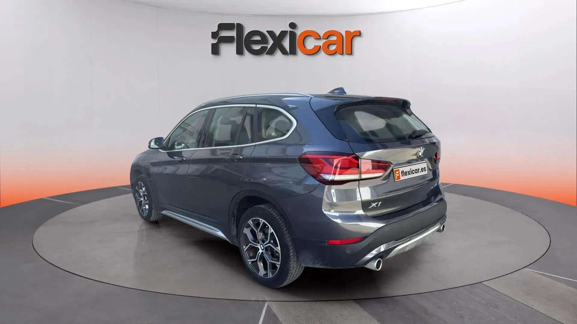 BMW X1 sDrive18d - foto 6
