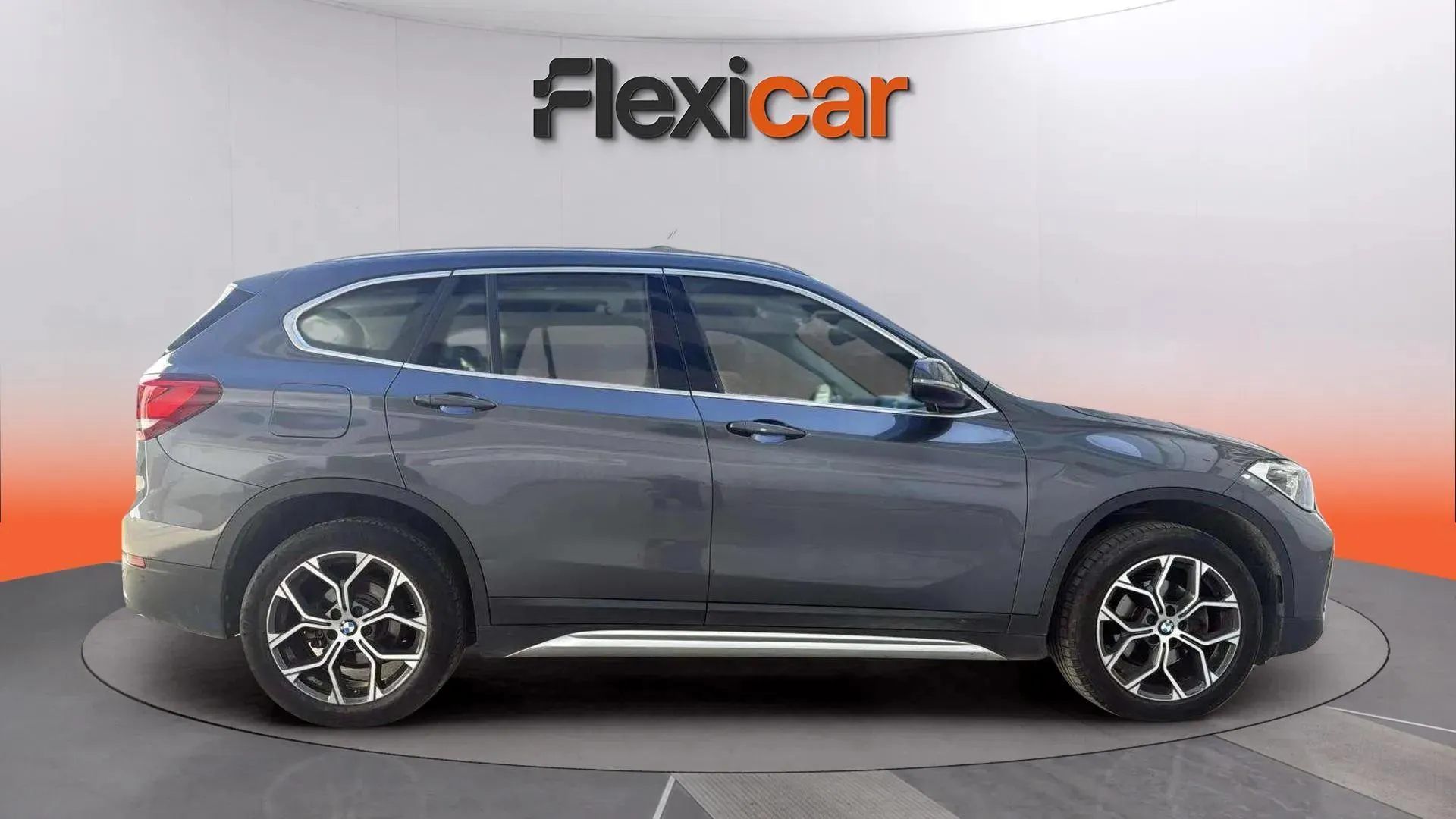 BMW X1 sDrive18d - foto 2