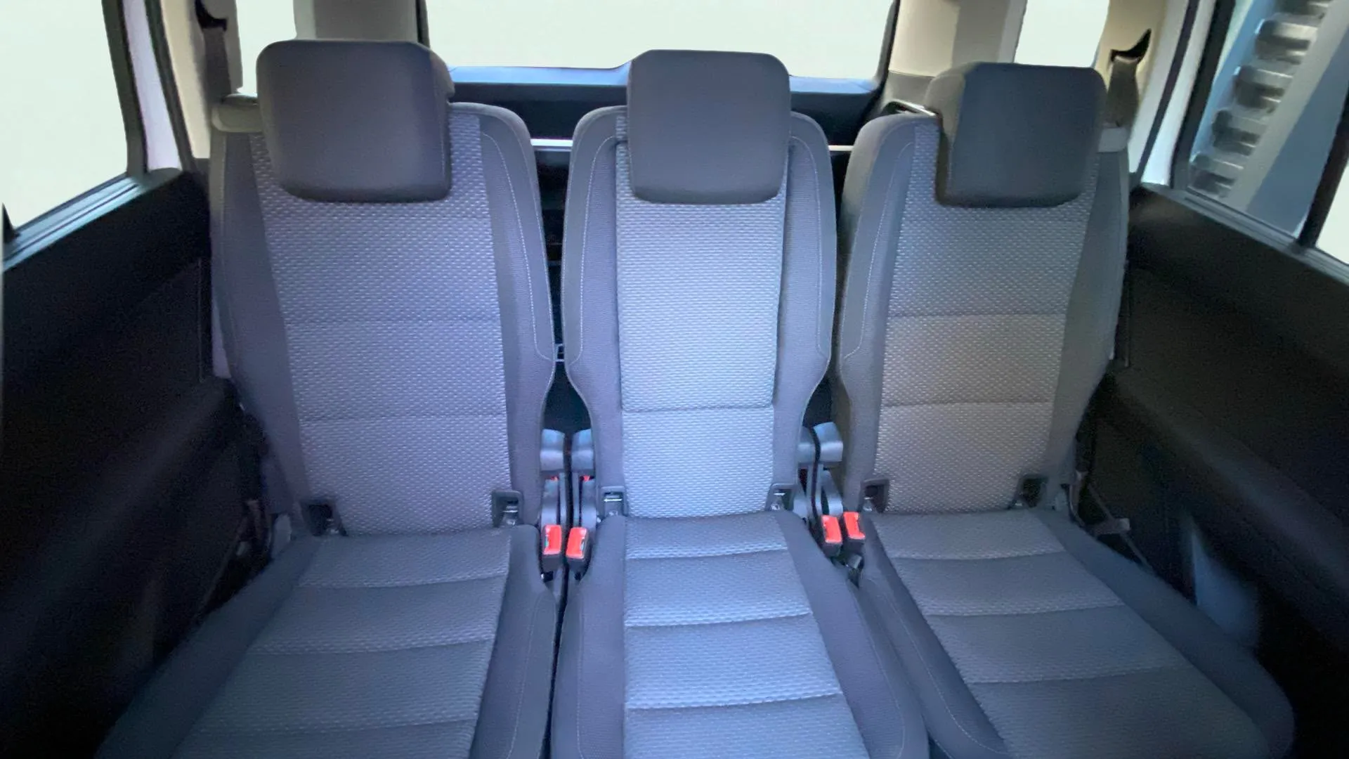 Volkswagen Touran Advance 1.6 TDI - foto 22
