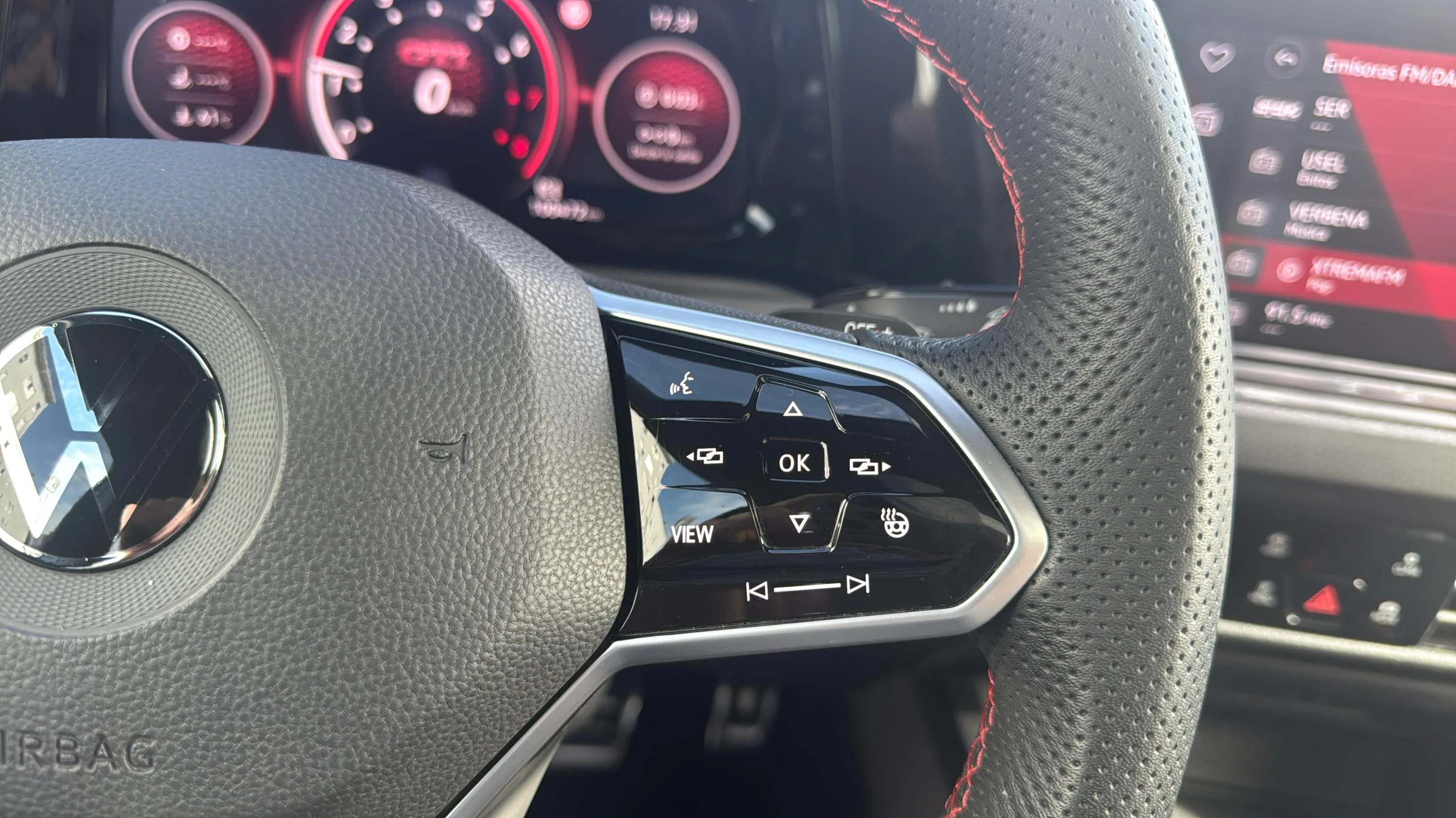 Volkswagen Golf GTI Clubsport 2.0 TSI DSG - foto 19