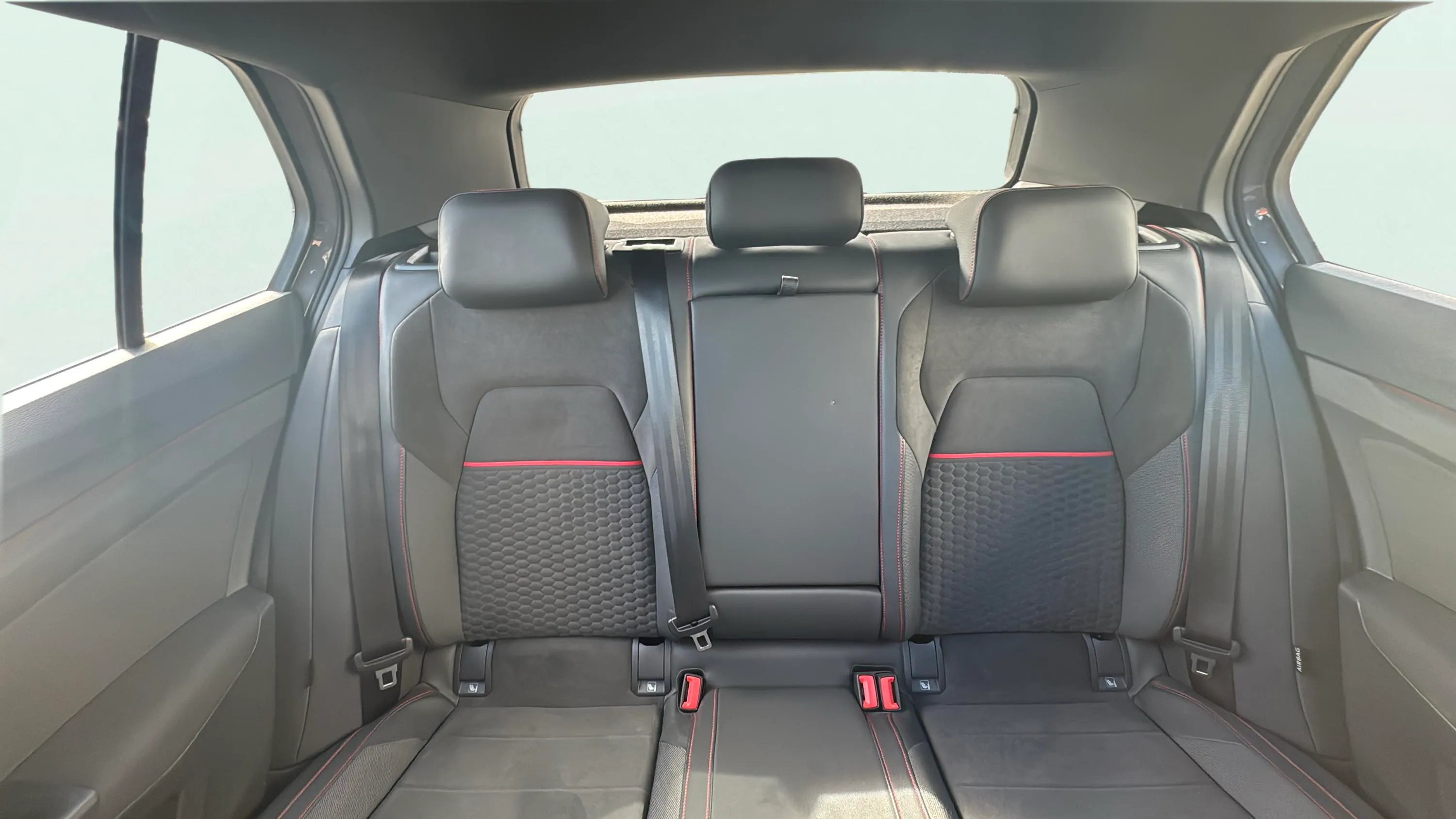 Volkswagen Golf GTI Clubsport 2.0 TSI DSG - foto 16