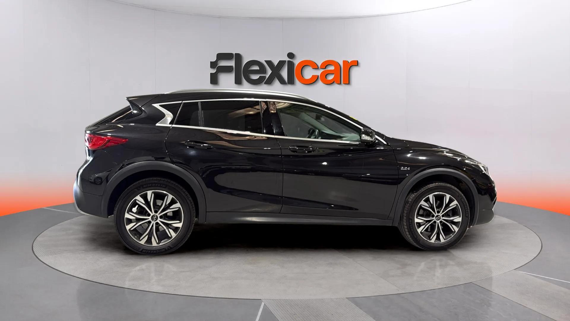 Infiniti QX30 2.2D Premium 7DCT AWD - foto 8