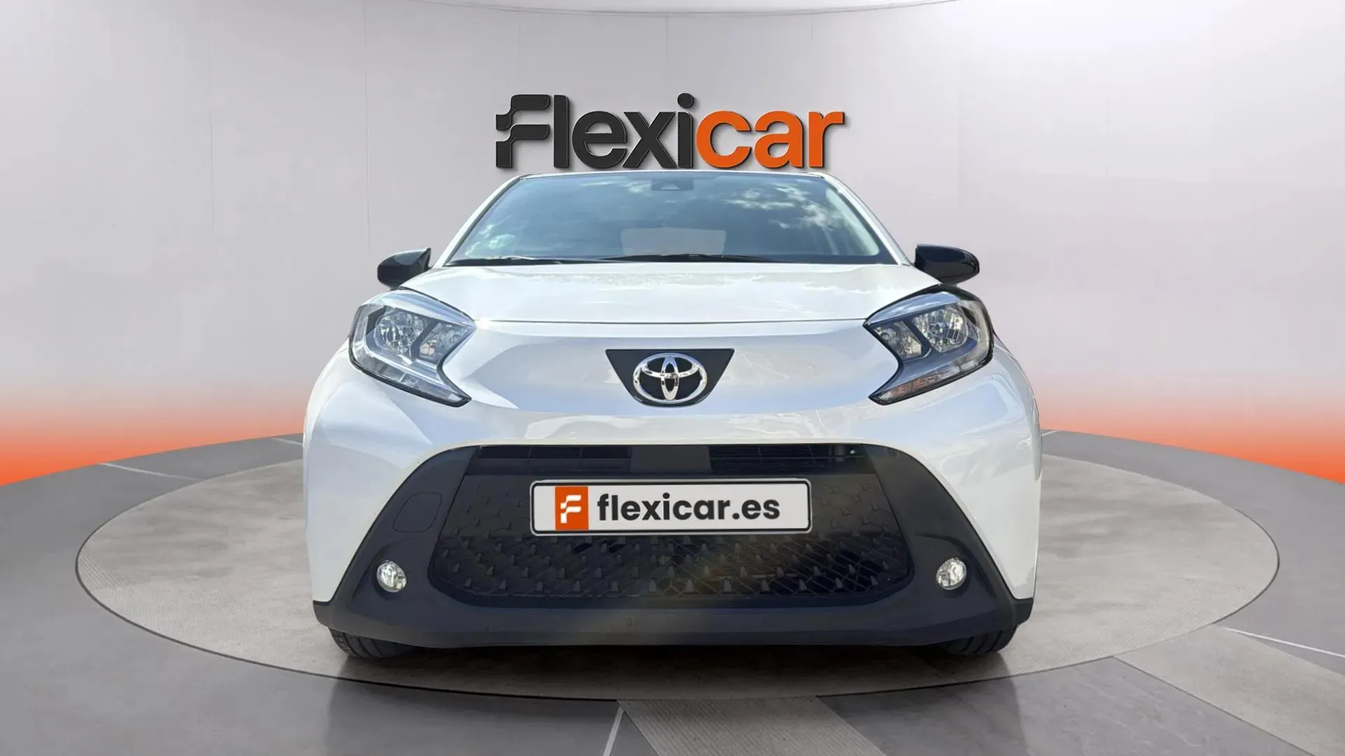 Toyota Aygo X 1.0 VVT-I Play - foto 2