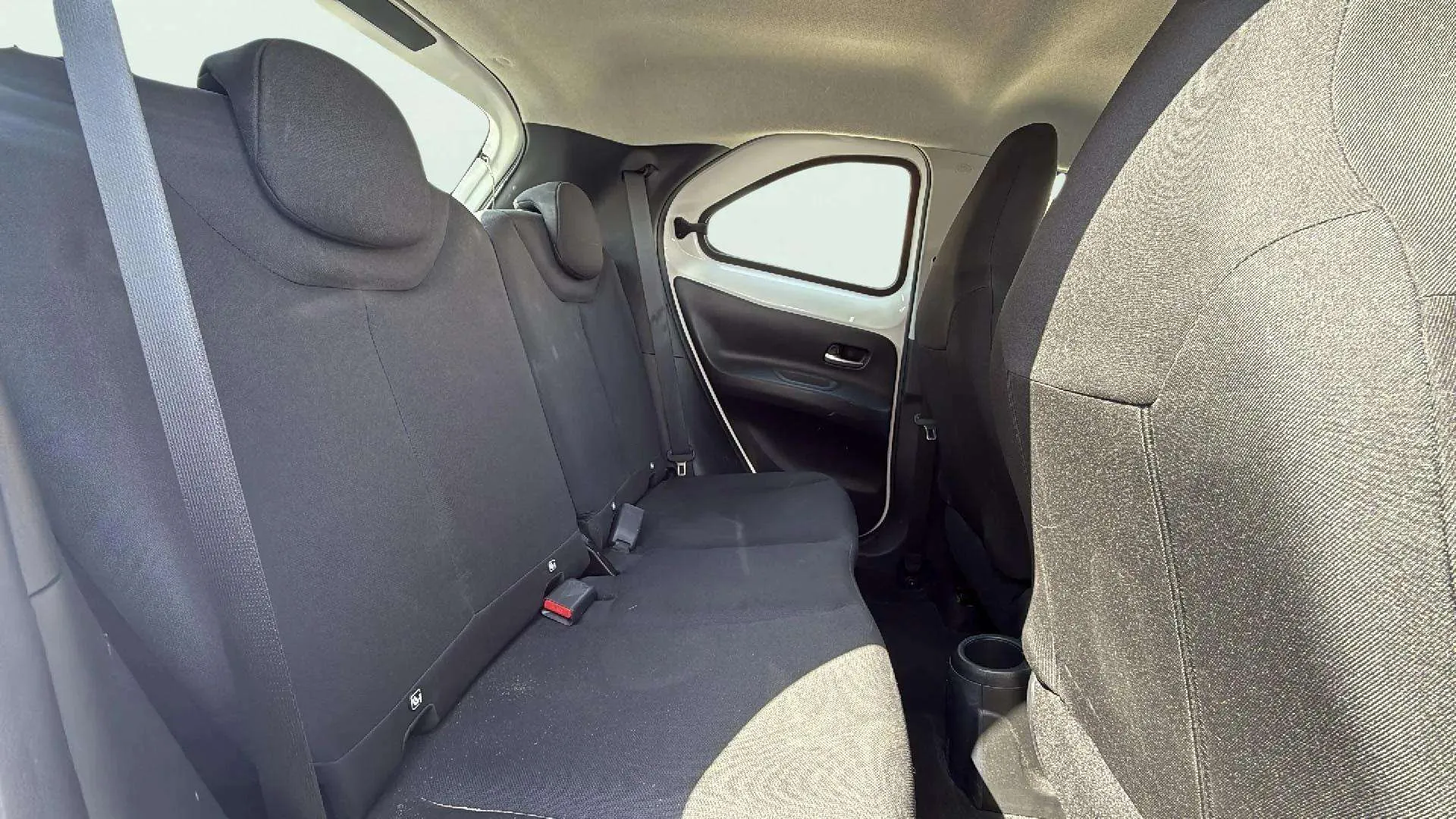 Toyota Aygo X 1.0 VVT-I Play - foto 19