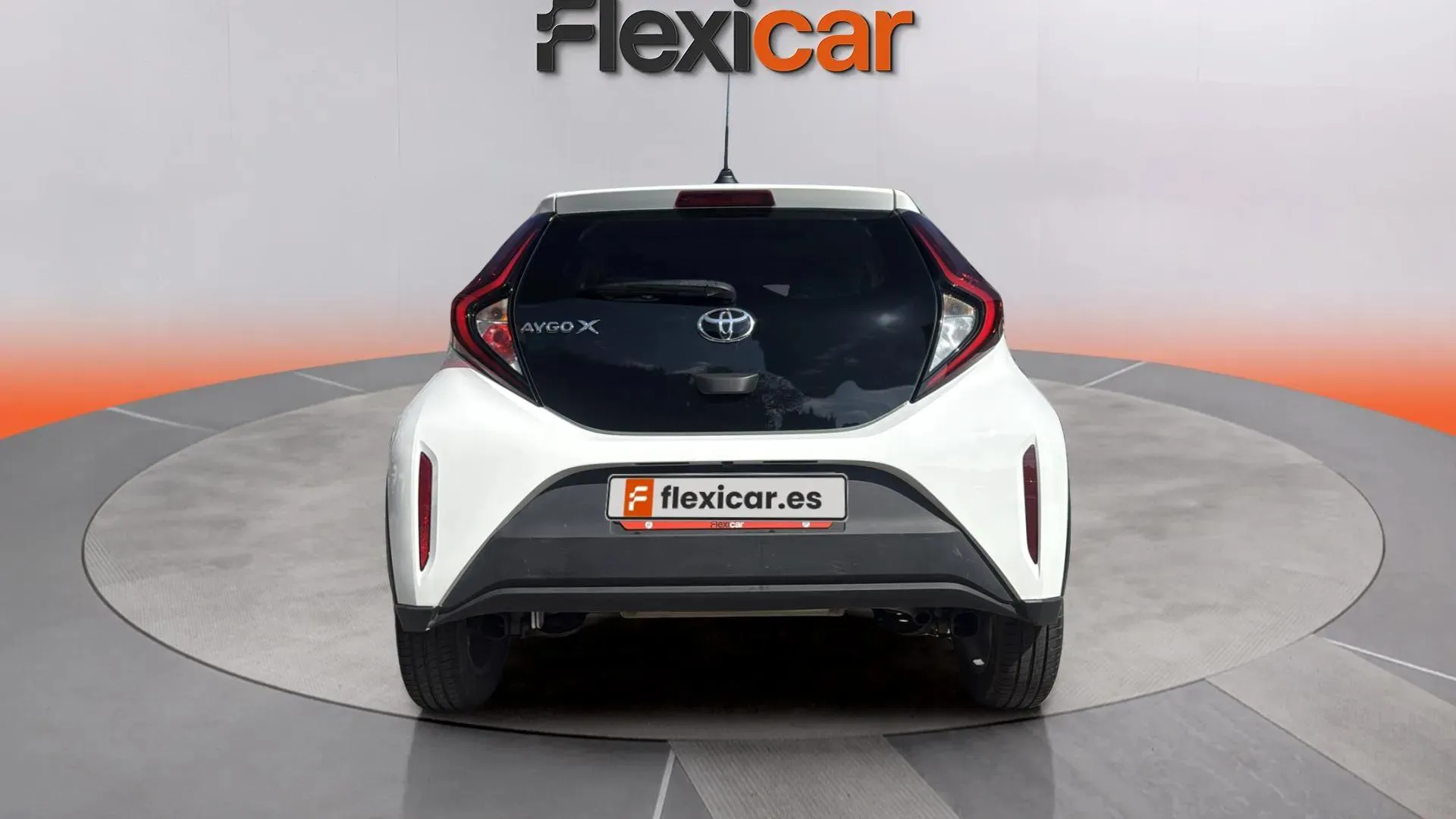 Toyota Aygo X 1.0 VVT-I Play - foto 7