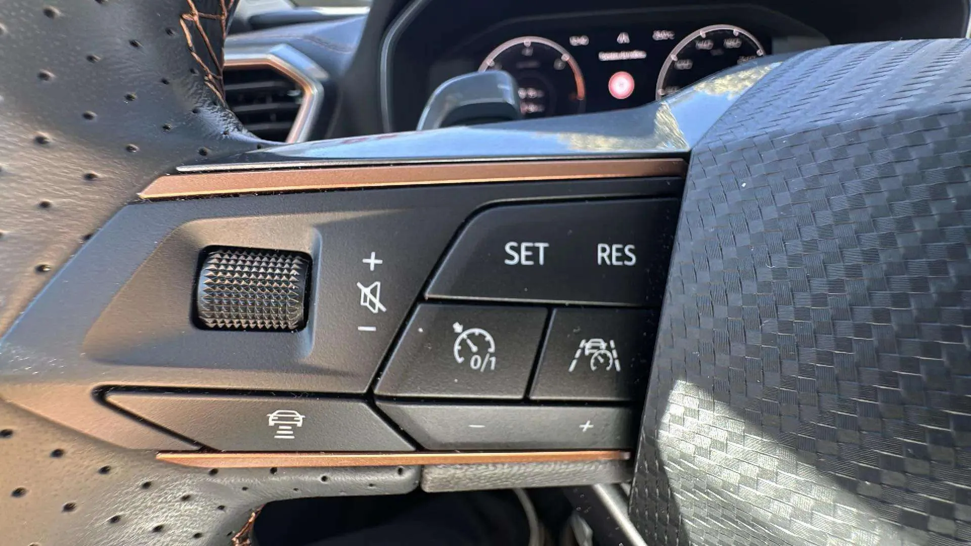 Cupra Formentor 1.4 e-Hybrid DSG - foto 16