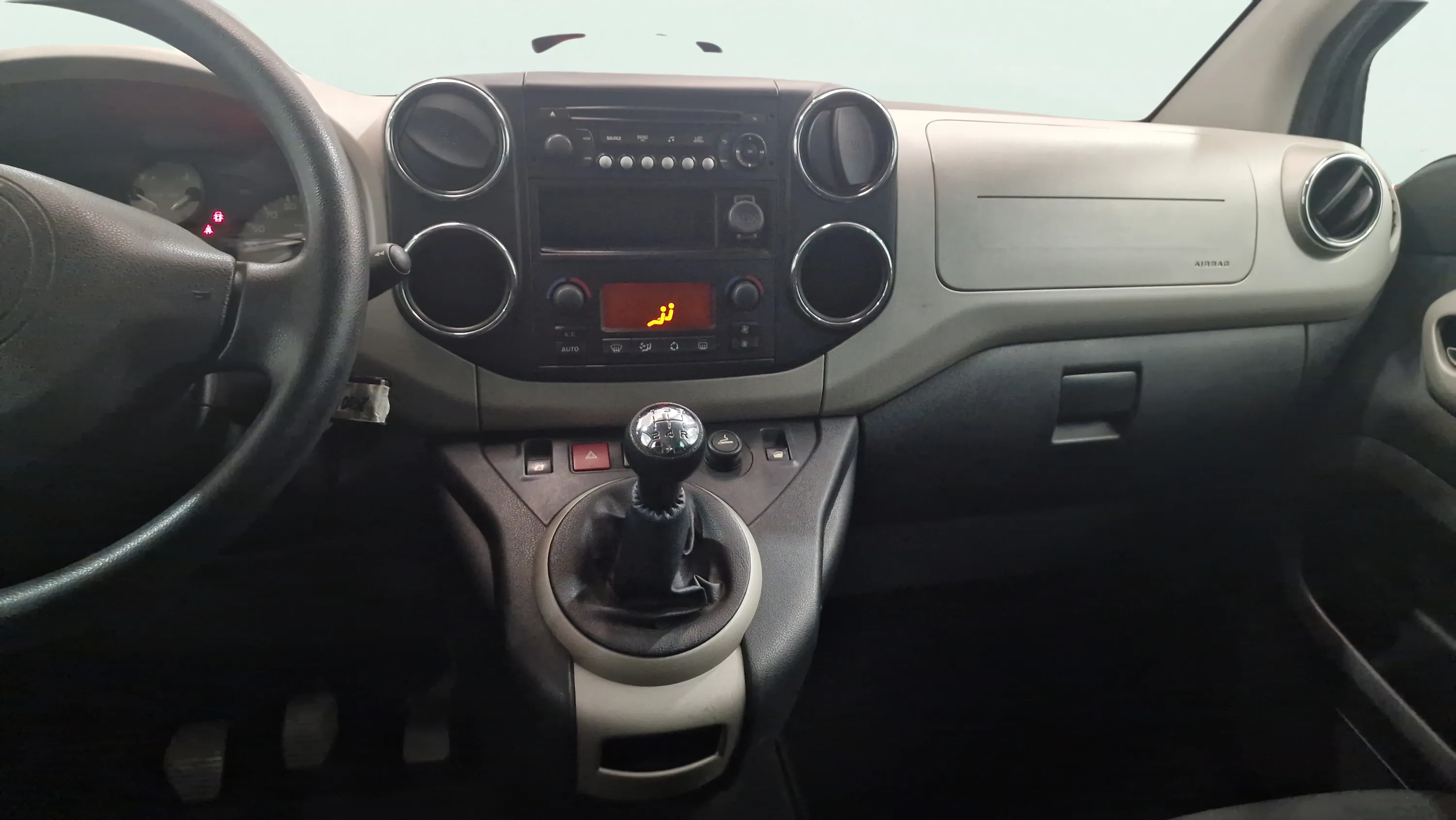 Citroën Berlingo 1.6 e-HDi 90 Seduction - foto 11