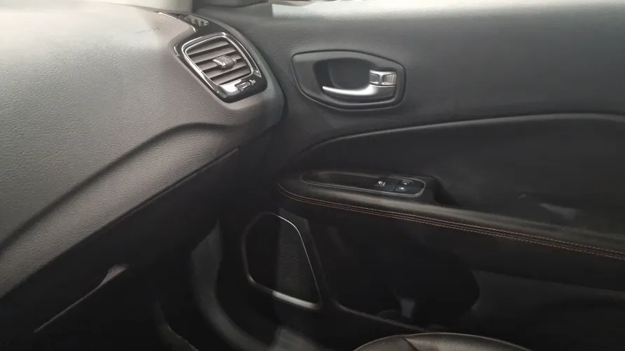 Jeep Compass 1.3 Gse Limited Ddct 4x2 - foto 19