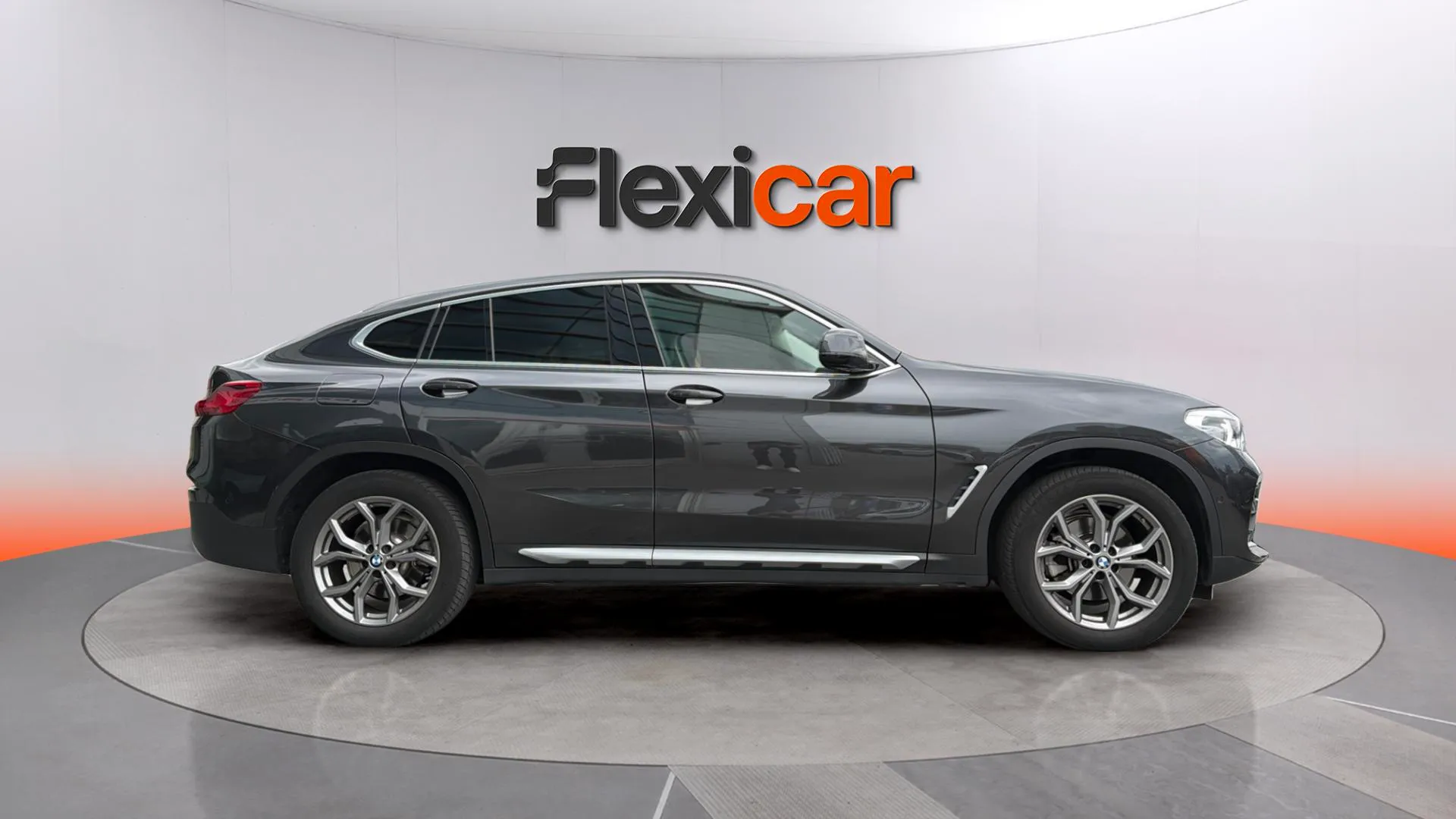 BMW X4 xDrive20d - foto 8