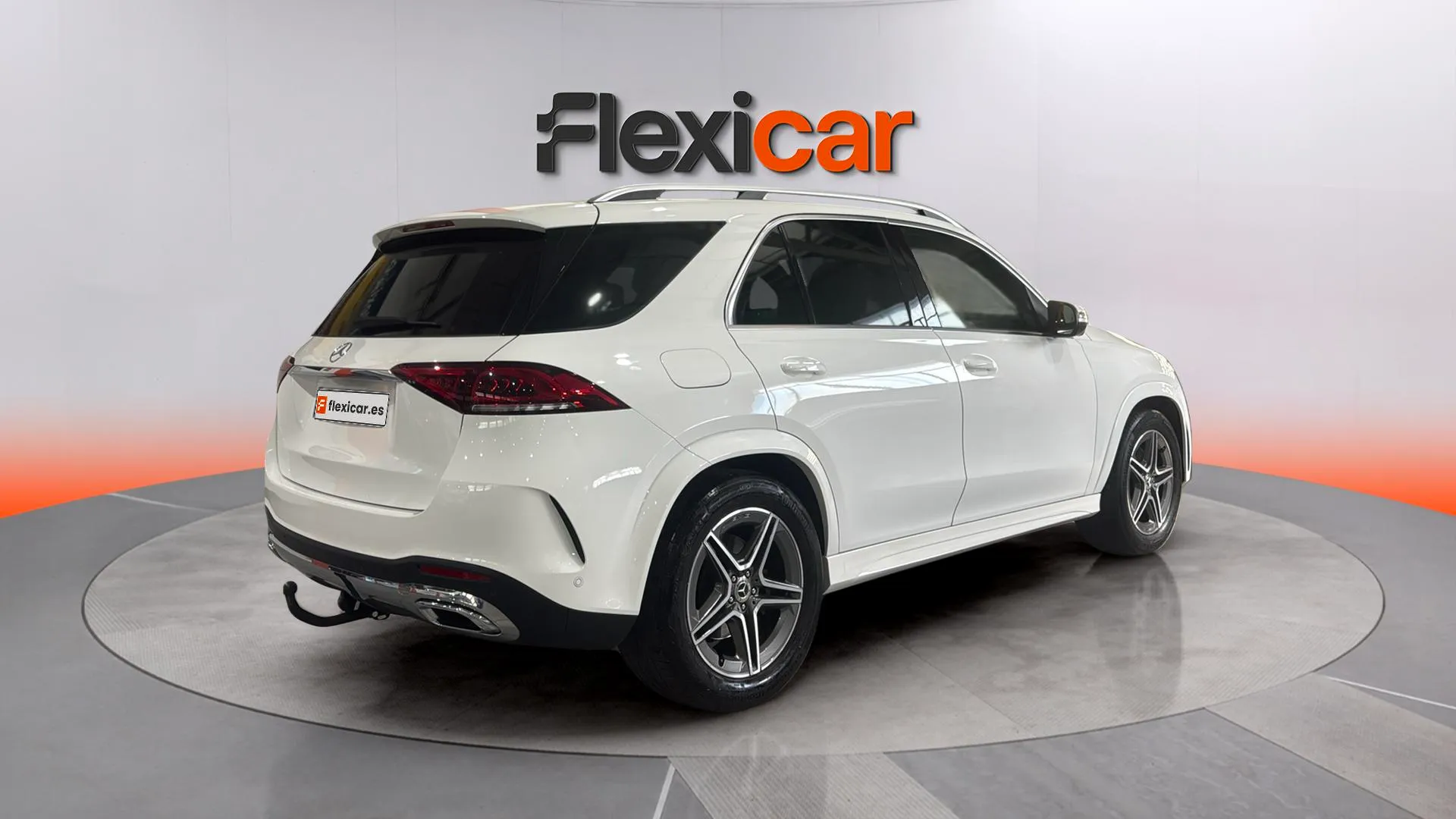 Mercedes-Benz GLE 300 d 4MATIC - foto 6