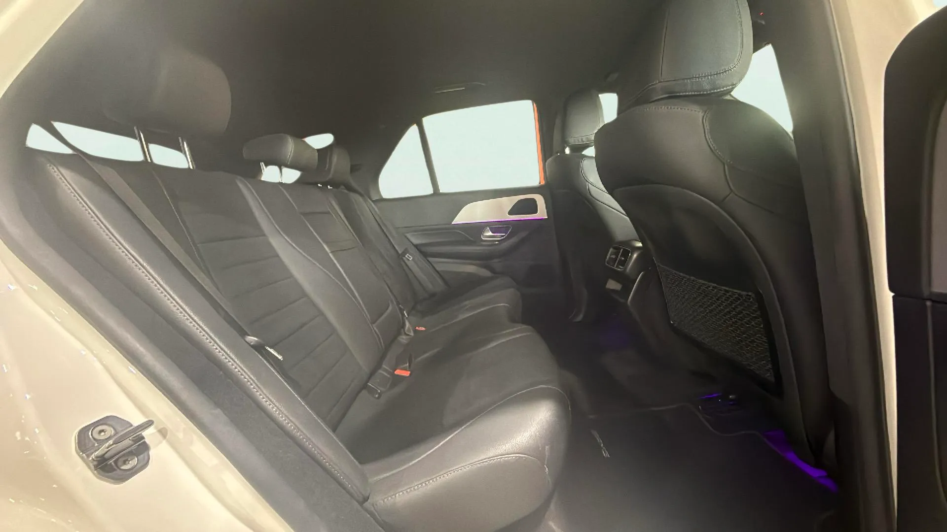 Mercedes-Benz GLE 300 d 4MATIC - foto 14