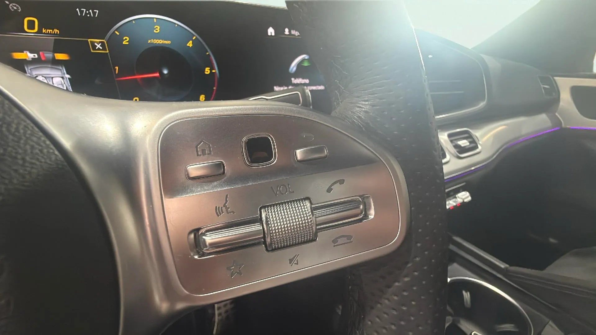 Mercedes-Benz GLE 300 d 4MATIC - foto 21