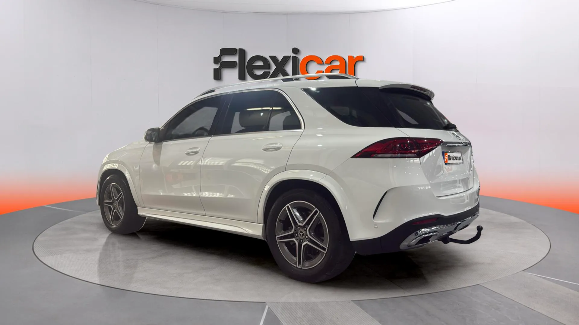 Mercedes-Benz GLE 300 d 4MATIC - foto 4