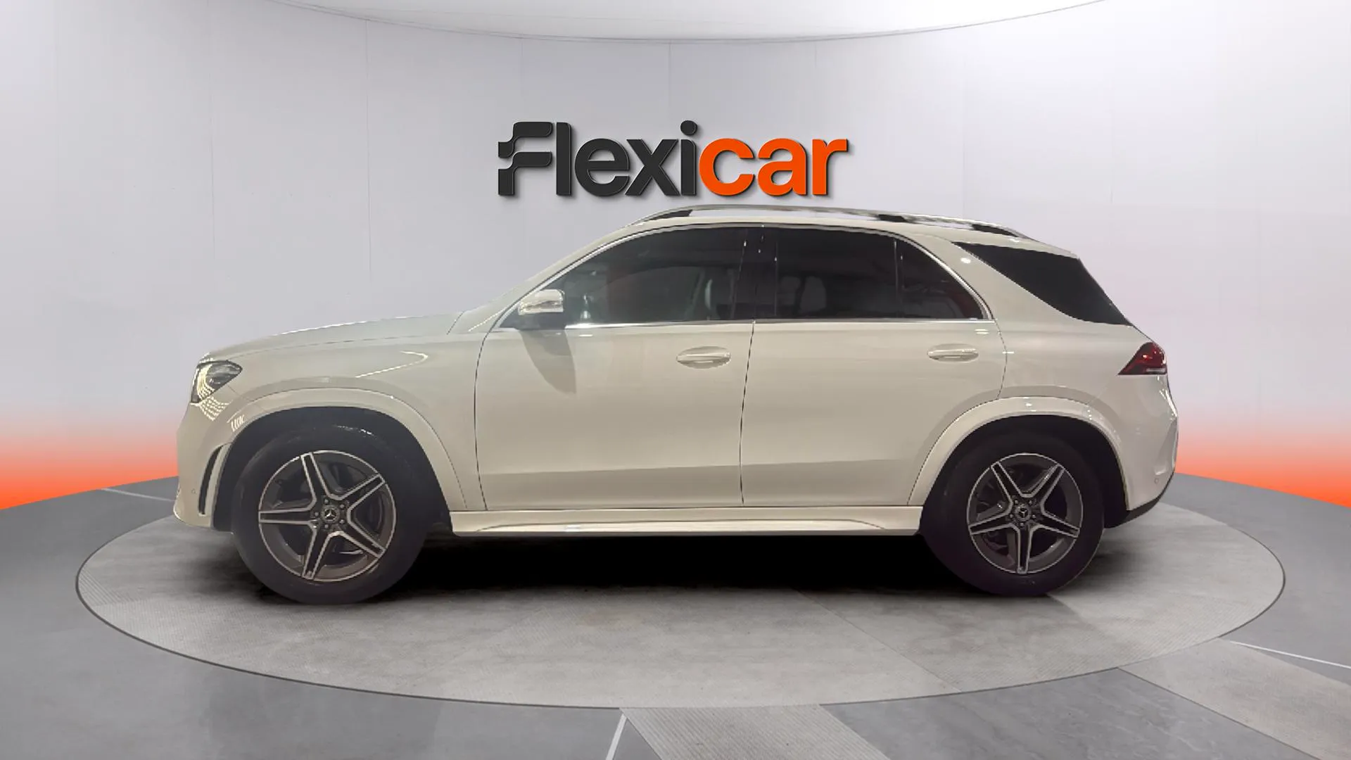 Mercedes-Benz GLE 300 d 4MATIC - foto 3