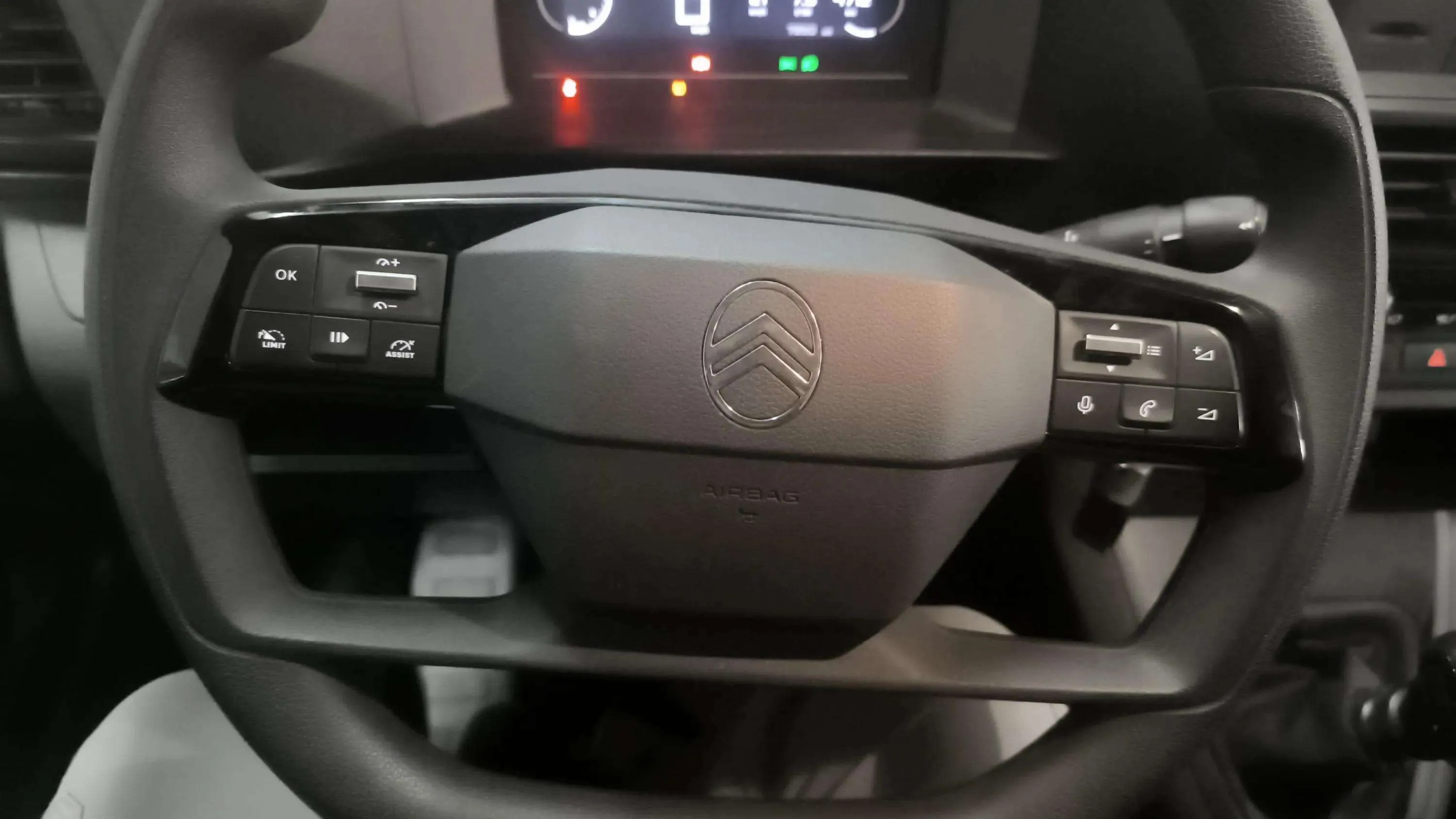 Citroën Jumpy Furgón Talla M BlueHDi 120 - foto 20
