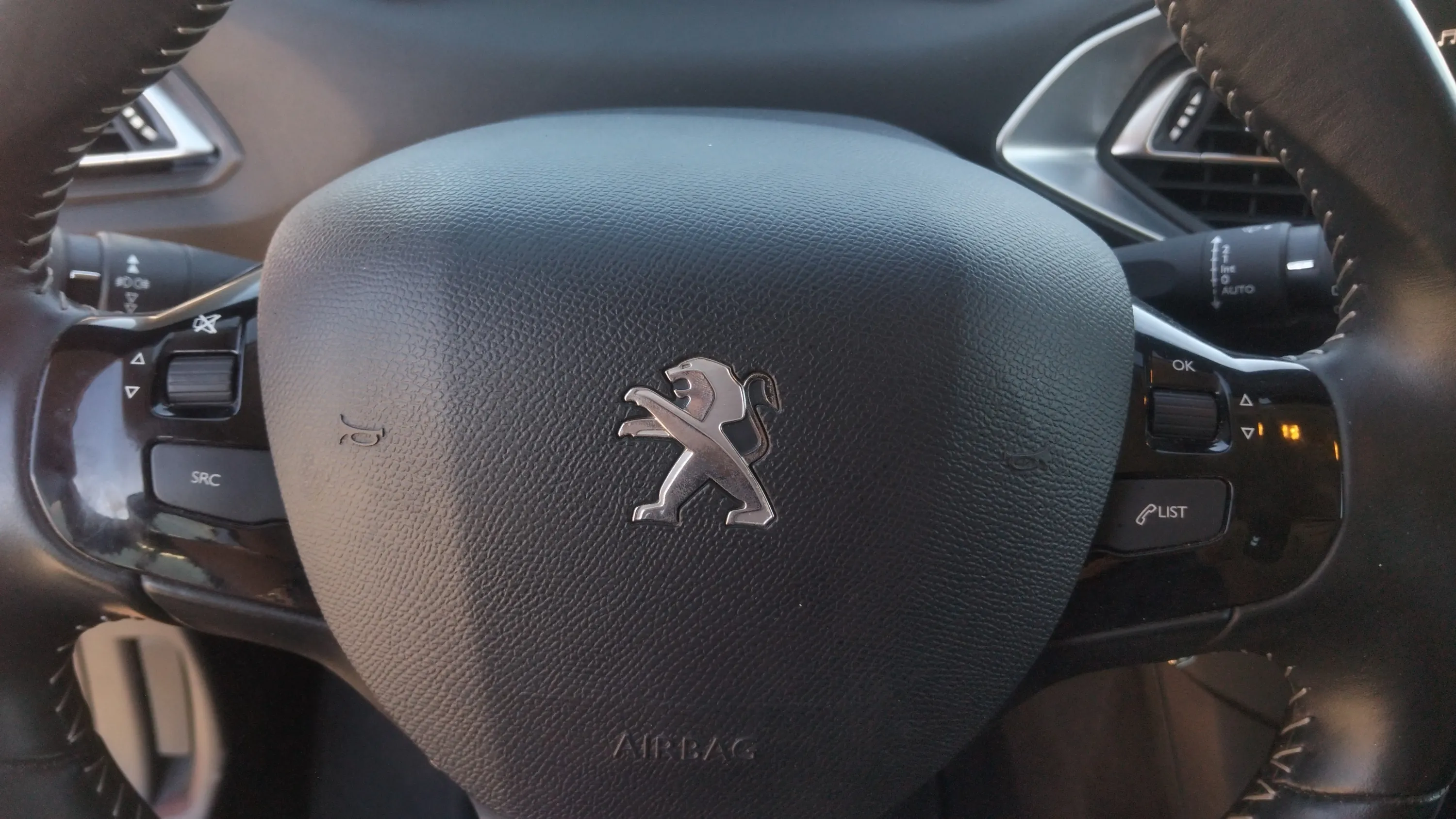 Peugeot 308 Style BlueHDi - foto 20