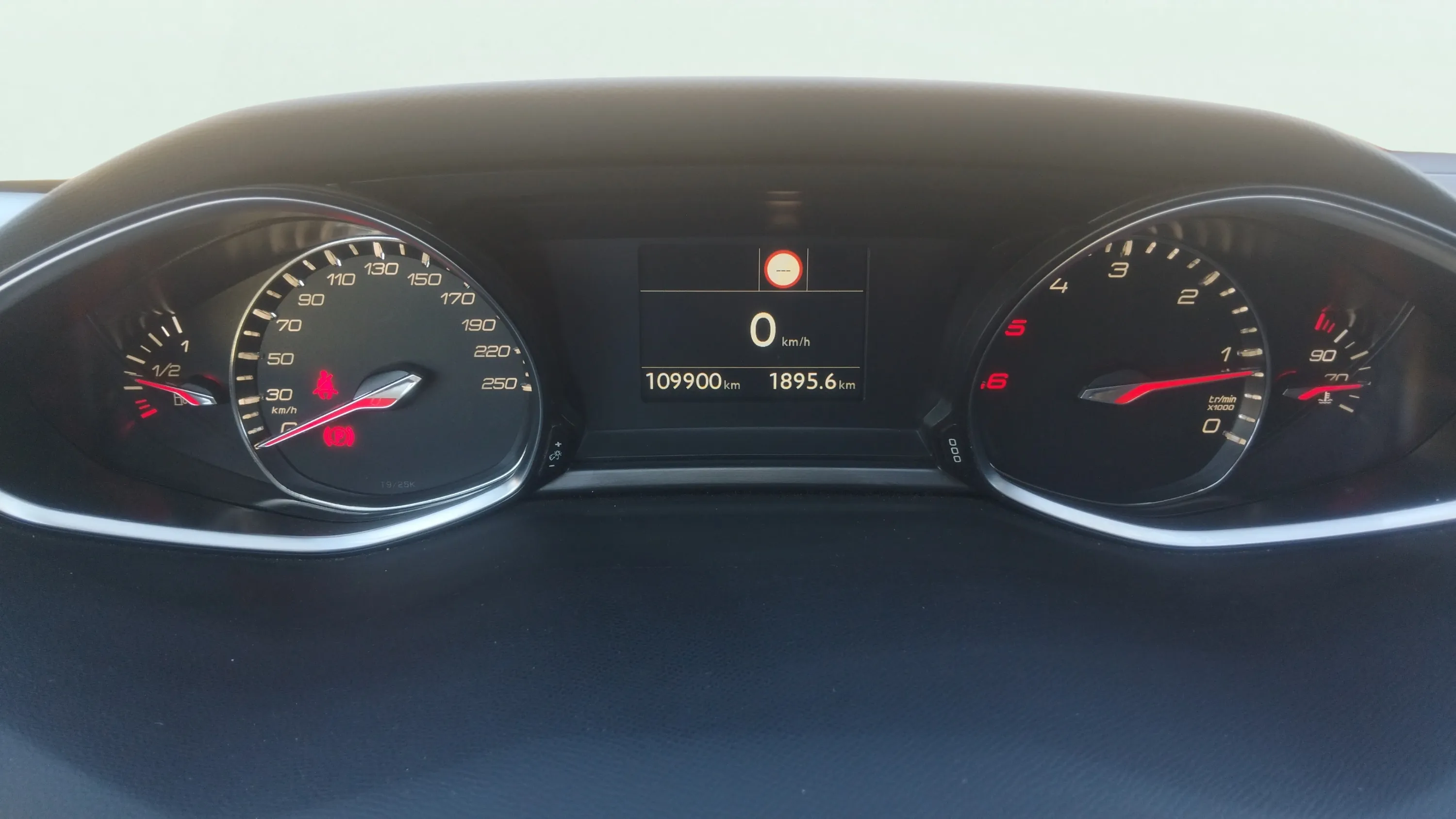 Peugeot 308 Style BlueHDi - foto 13