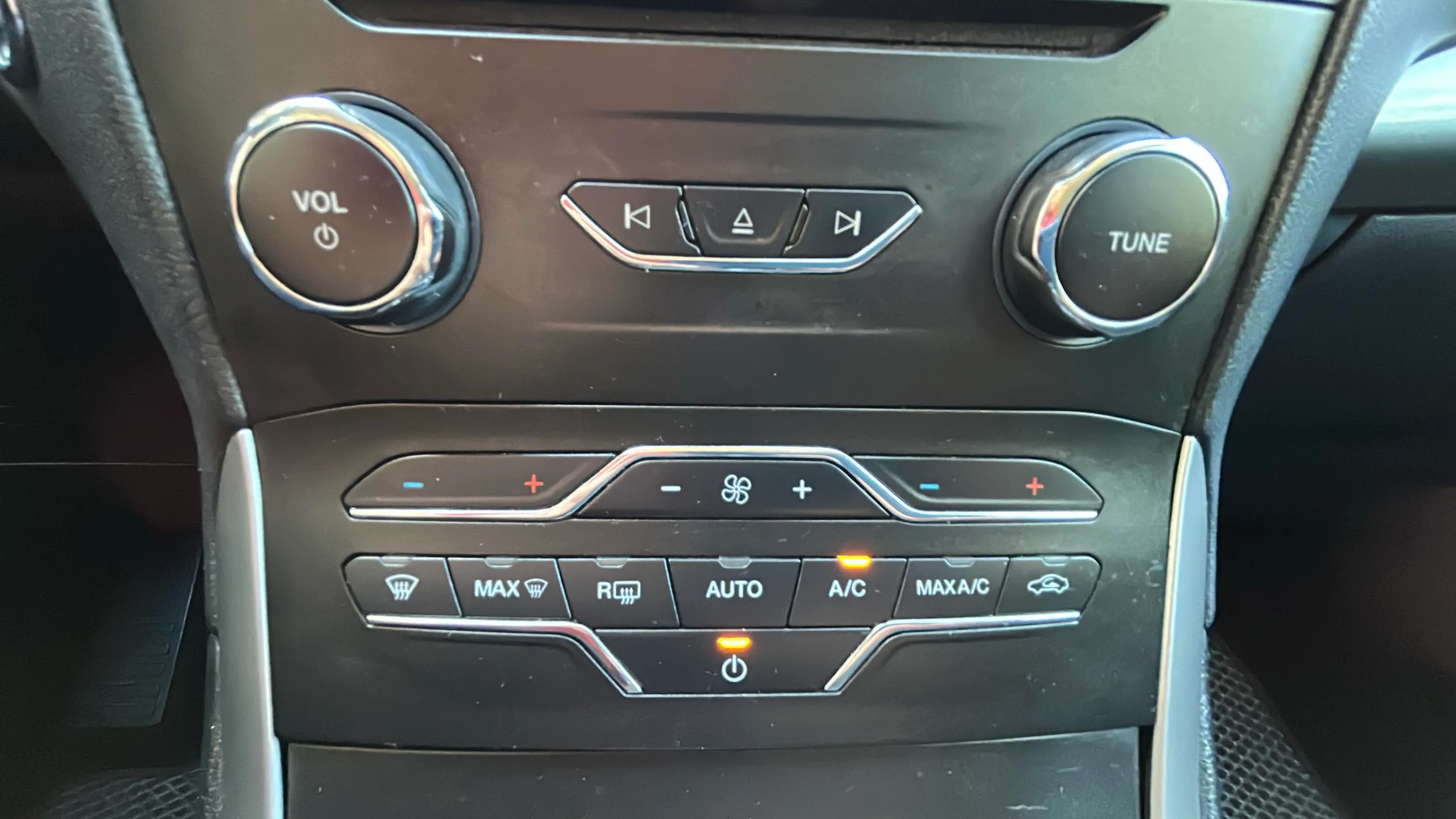 Ford S-Max 2.0 TDCi Trend - foto 21
