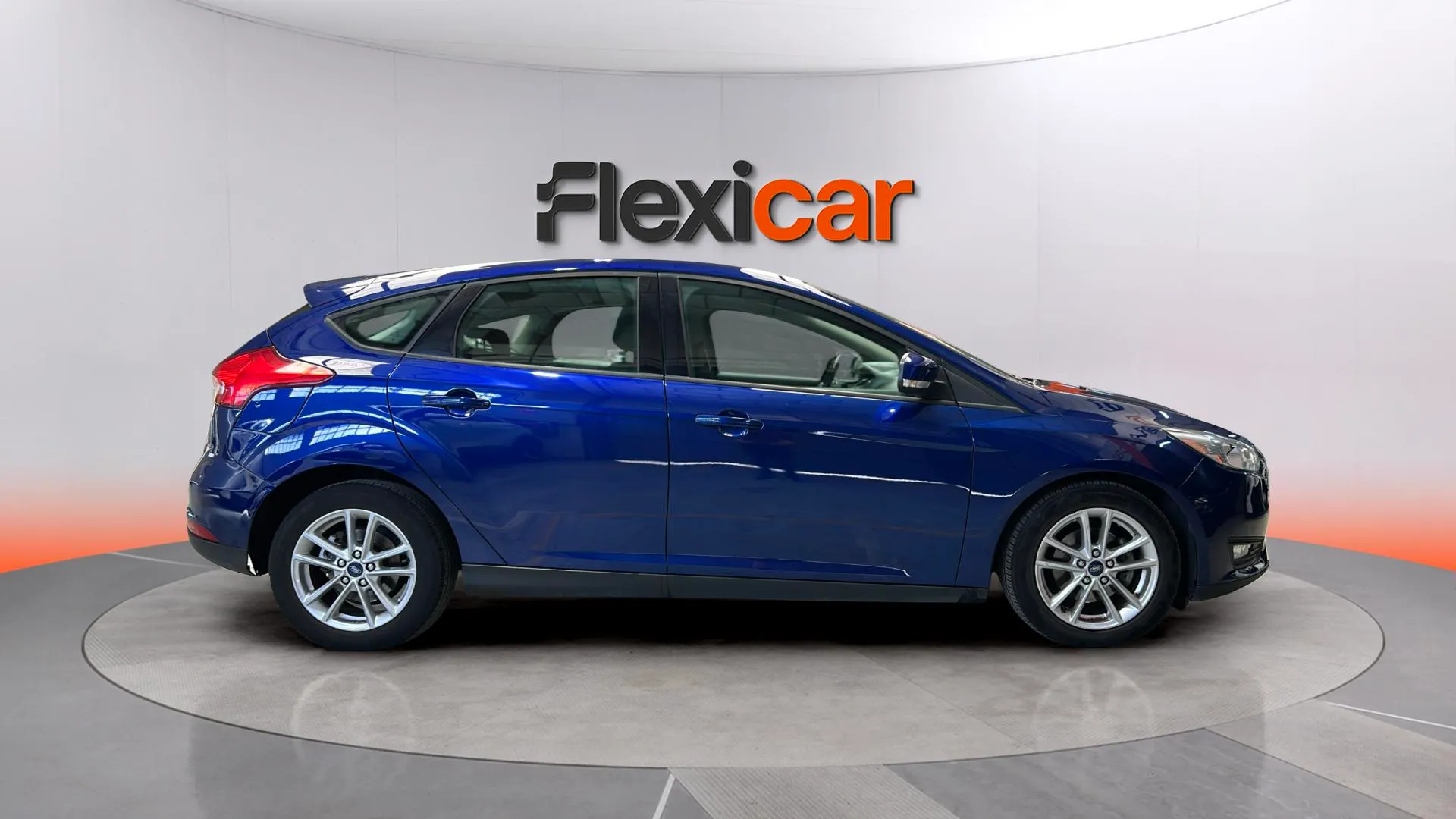 Ford Focus 1.0 EcoBoost Trend Edition - foto 8