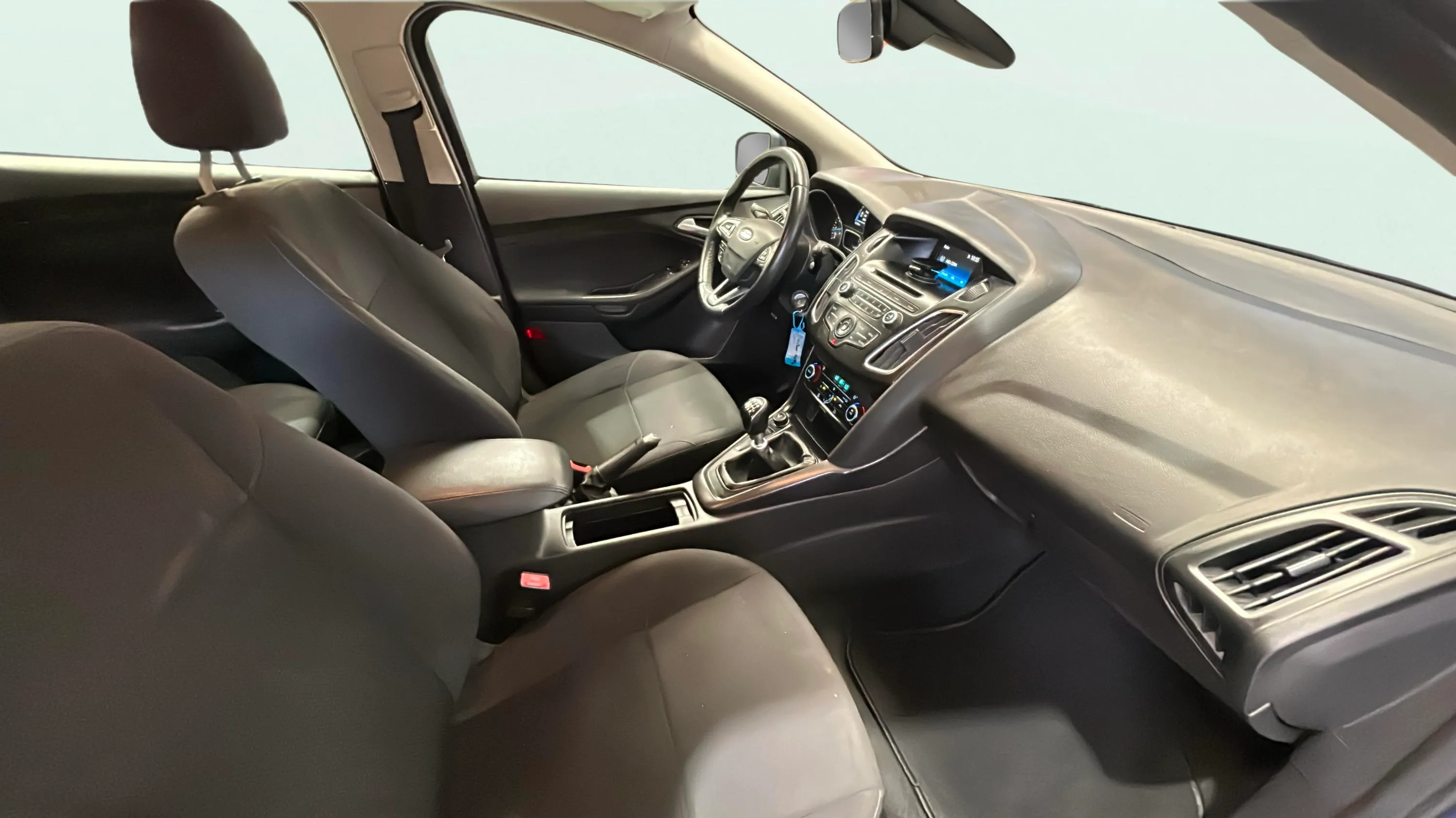 Ford Focus 1.0 EcoBoost Trend Edition - foto 14
