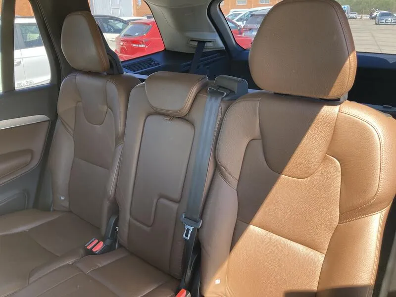 Volvo XC90 2.0 B5 D5 AWD Business Plus - foto 17