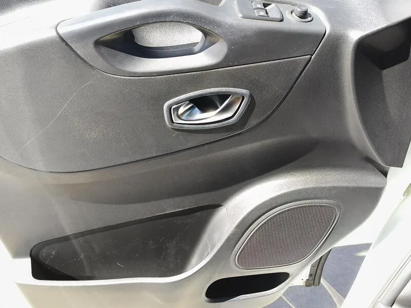 Renault Trafic BluedCi - foto 24